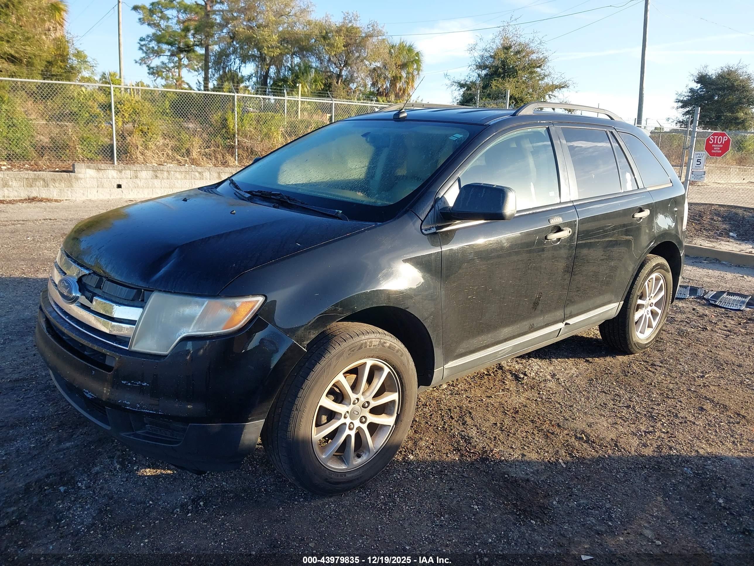 FORD EDGE image 2