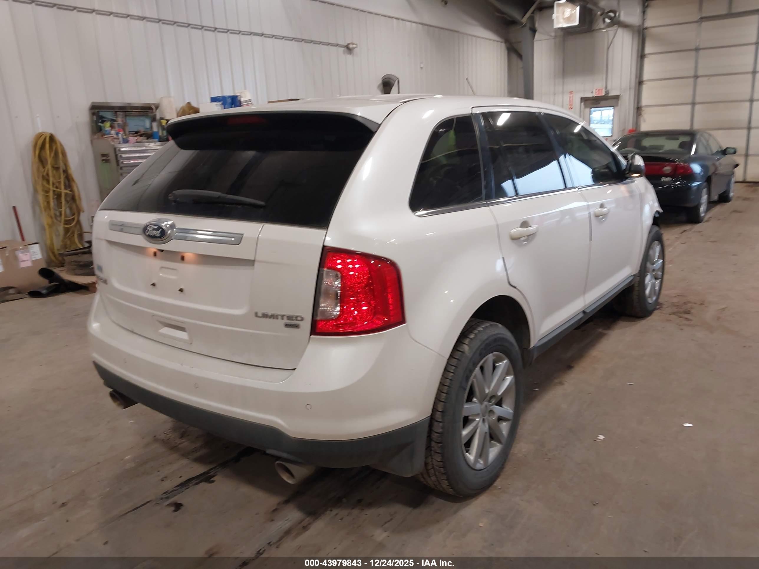 FORD EDGE image 4