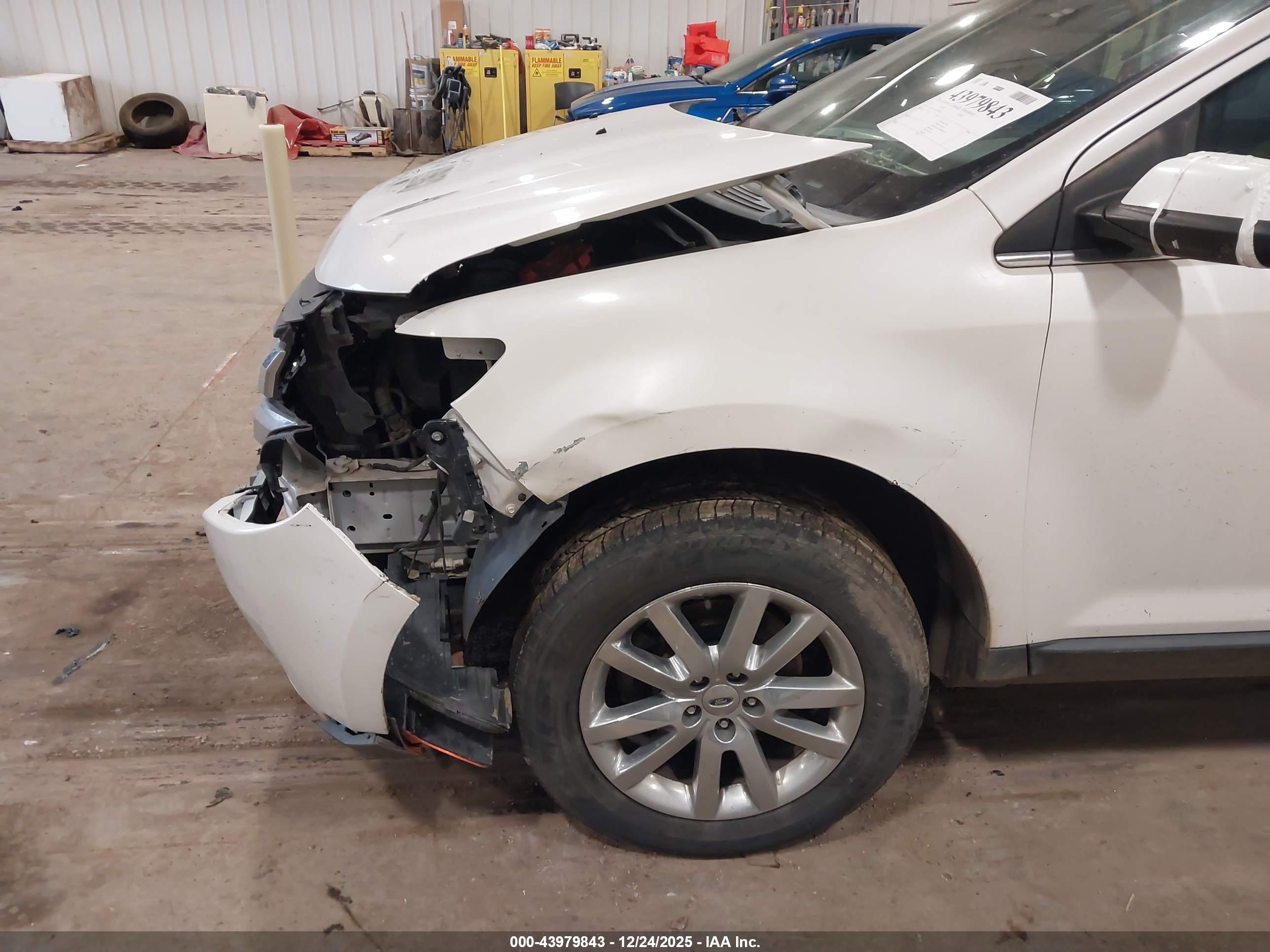FORD EDGE image 6