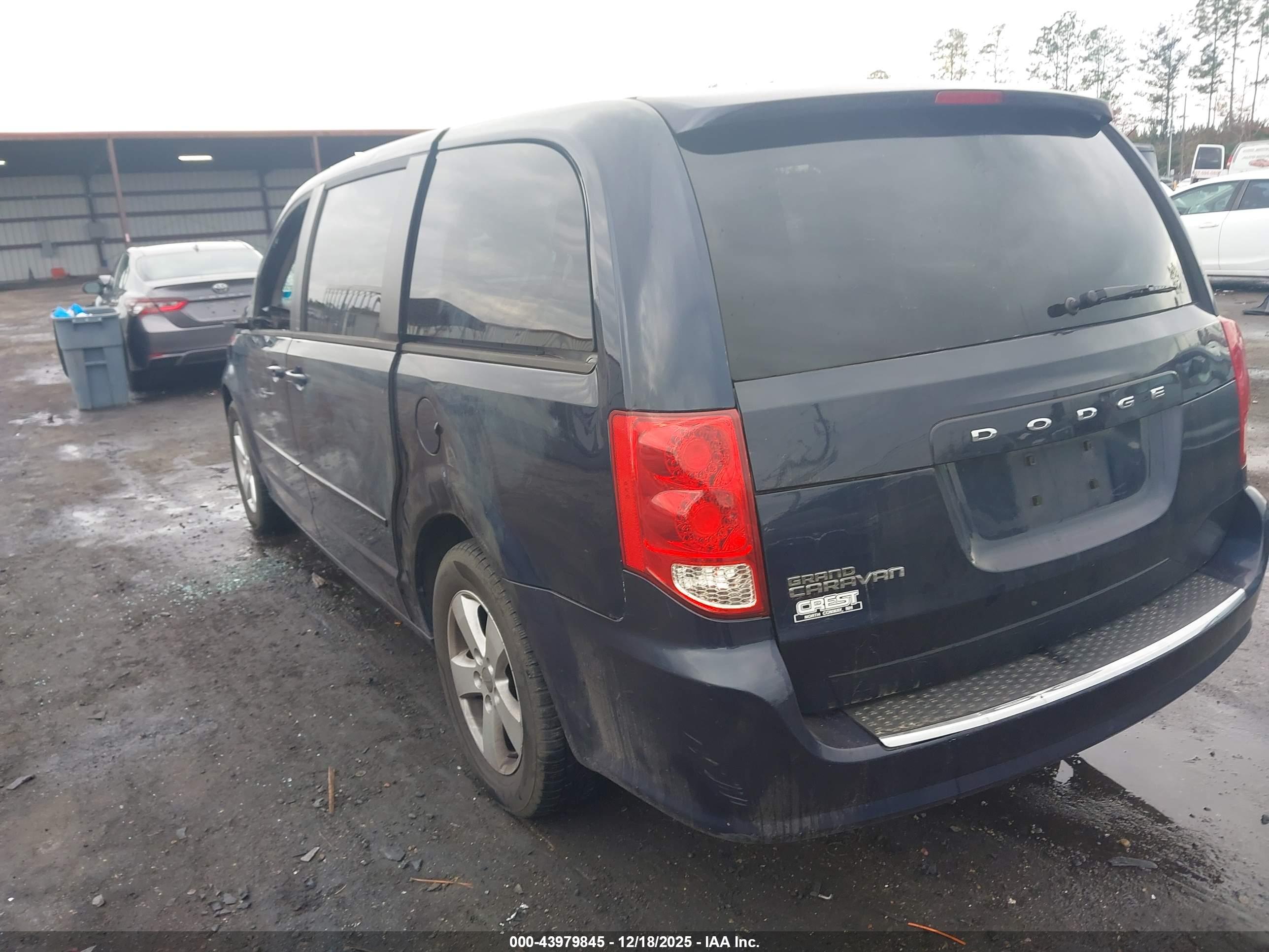 DODGE GRAND image 3