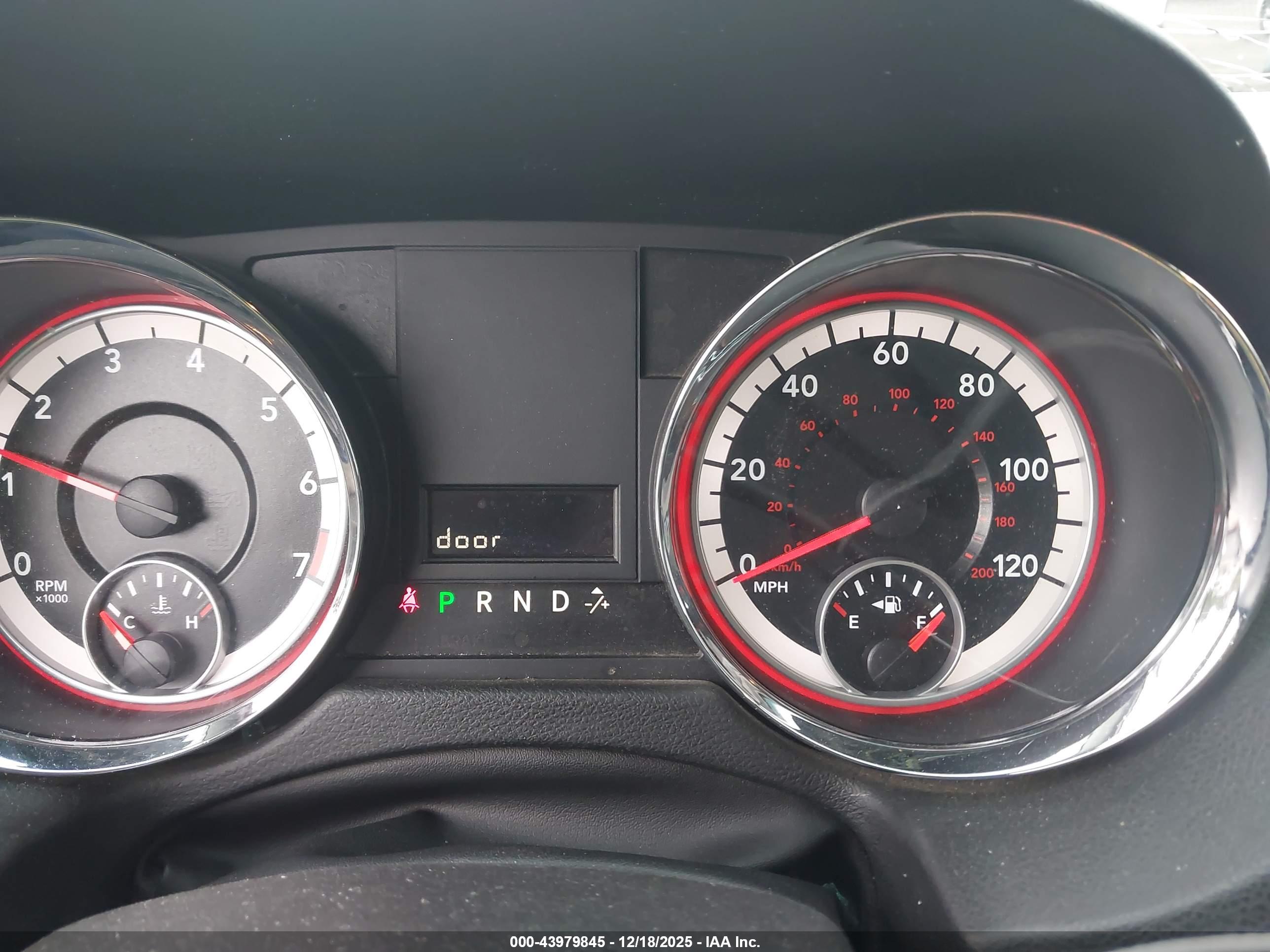 DODGE GRAND image 7