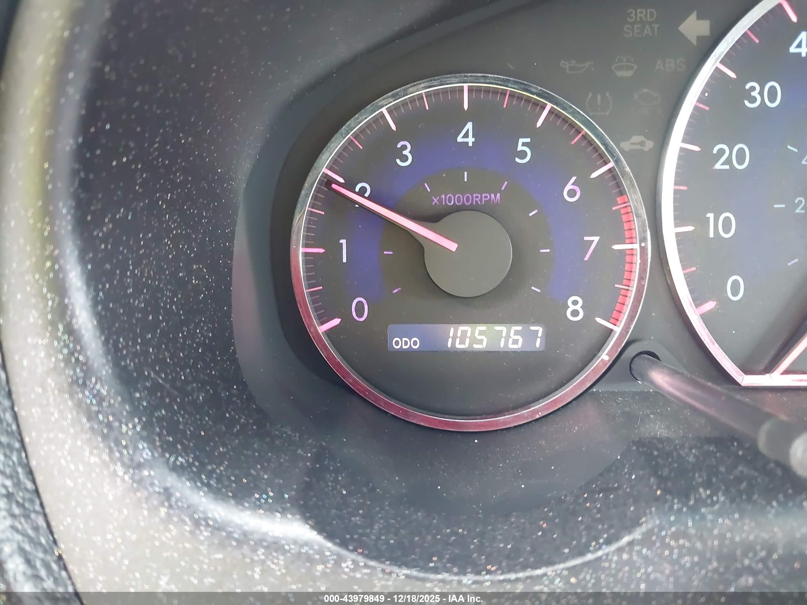TOYOTA SIENNA image 7