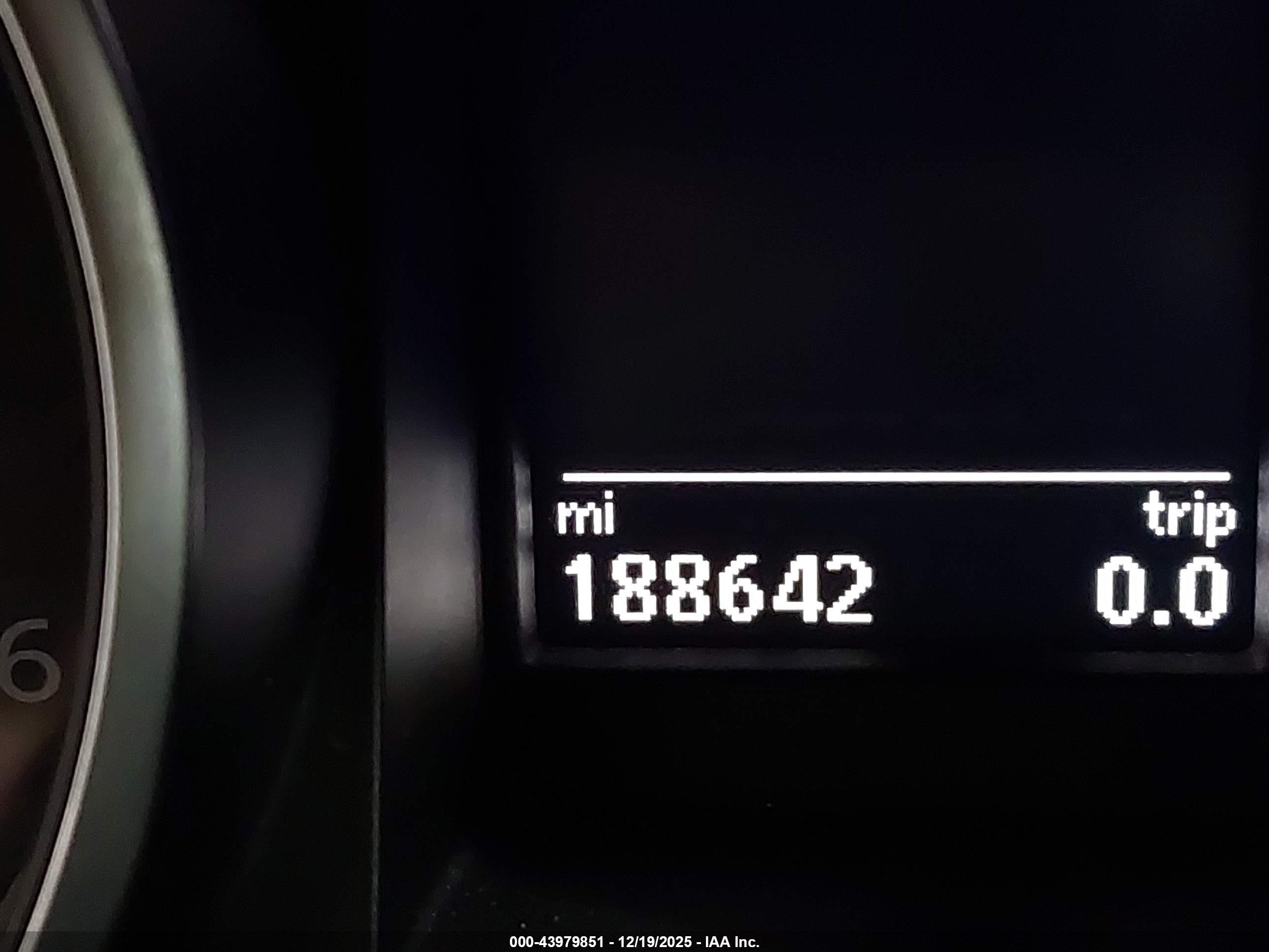 VOLKSWAGEN GOLF image 7