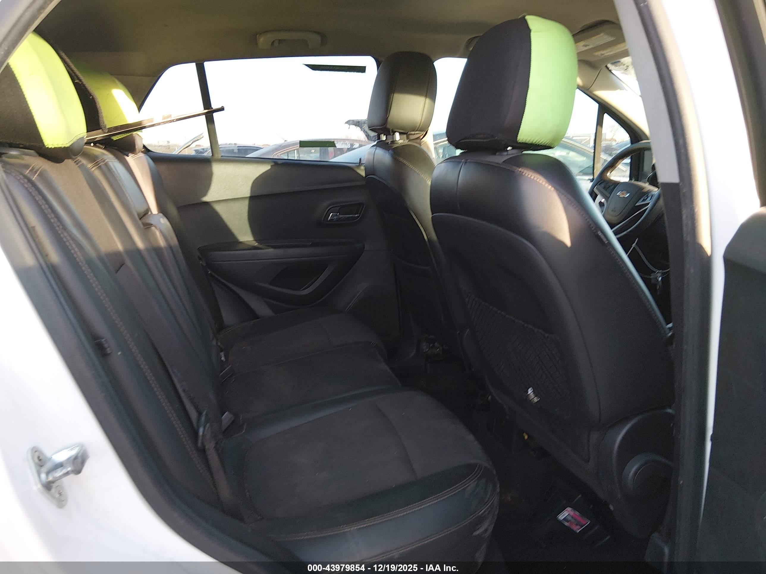 CHEVROLET TRAX image 8