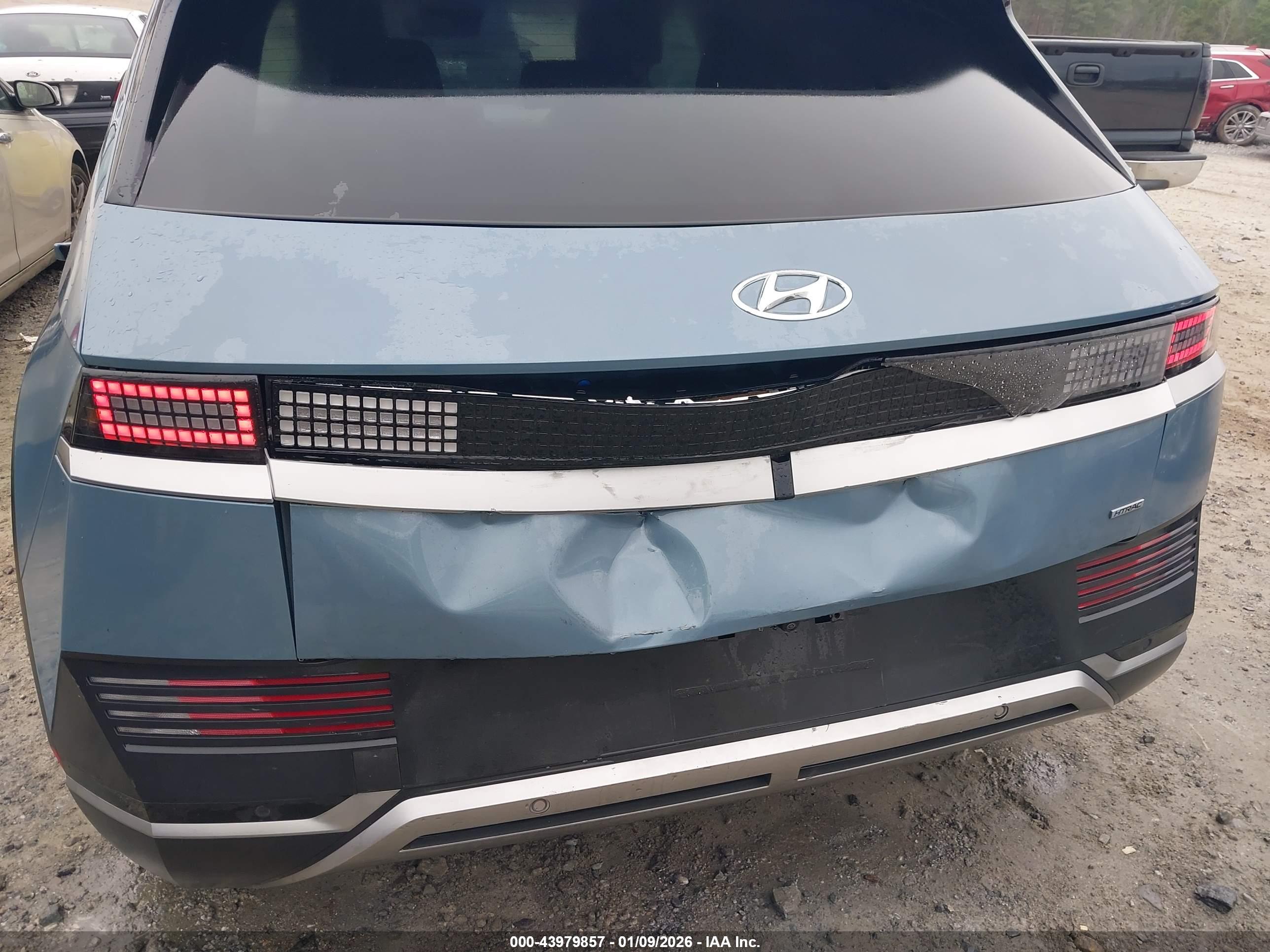 HYUNDAI IONIQ image 6
