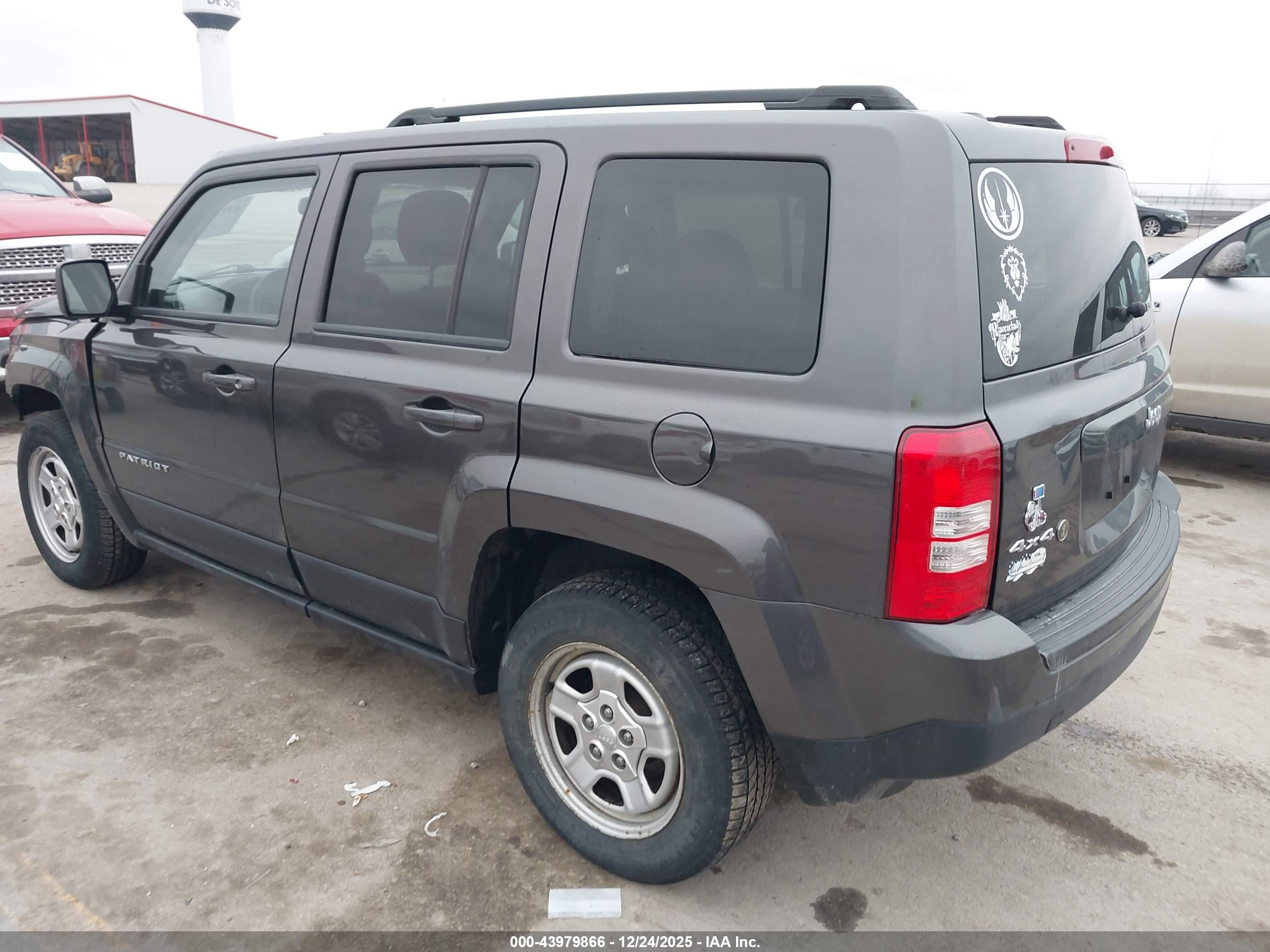 JEEP PATRIOT image 3