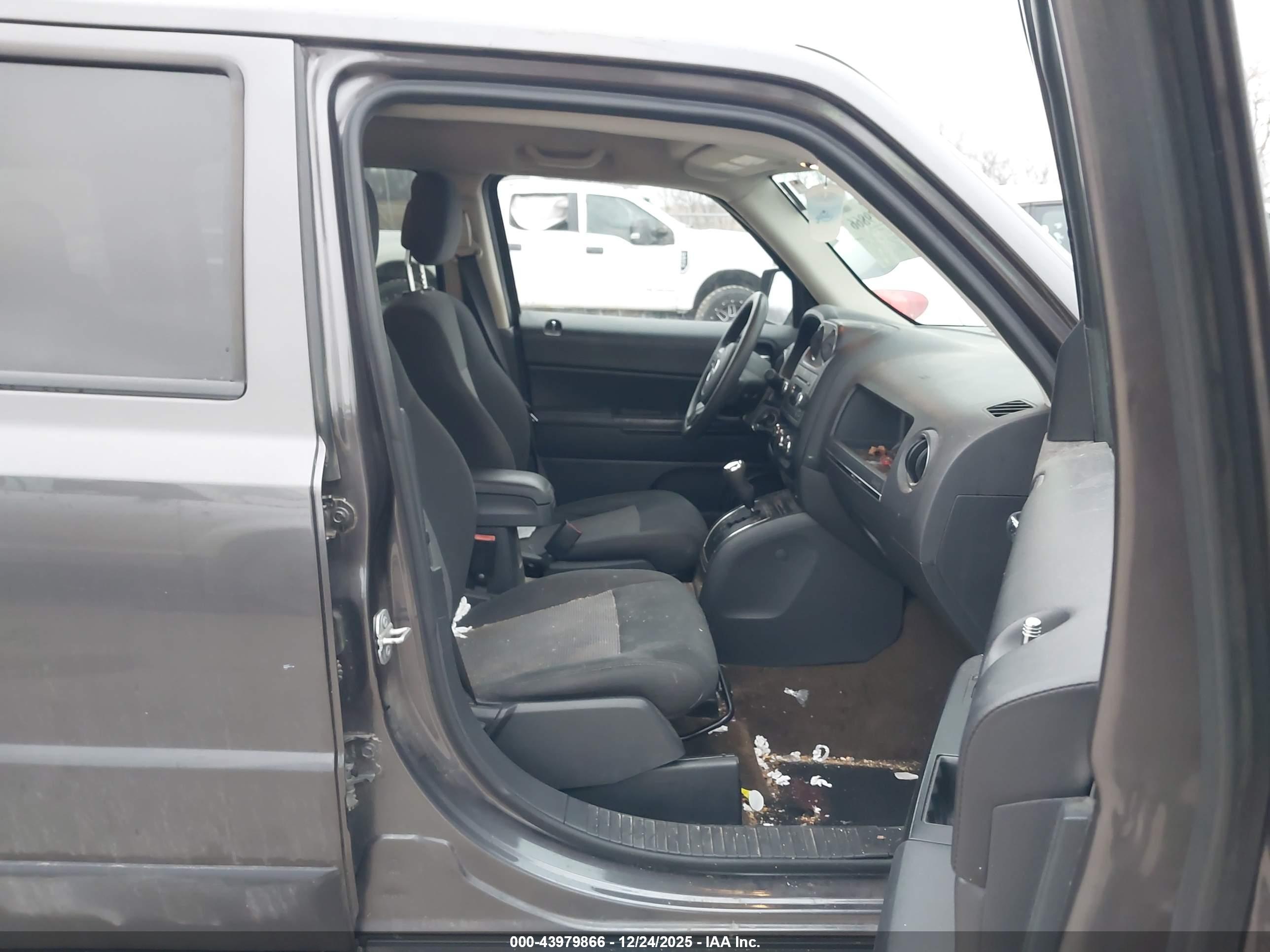 JEEP PATRIOT image 5