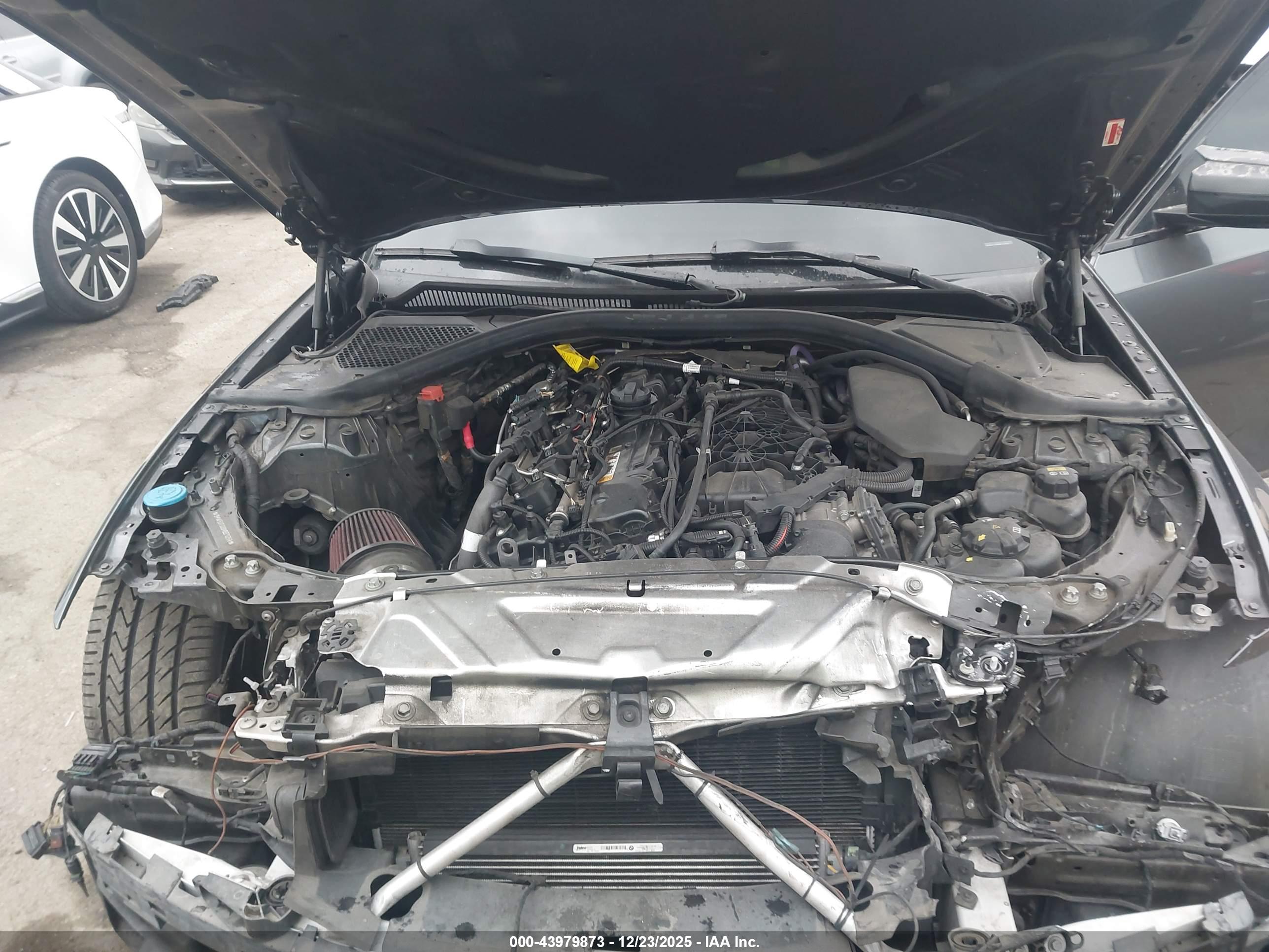 BMW 3 image 10