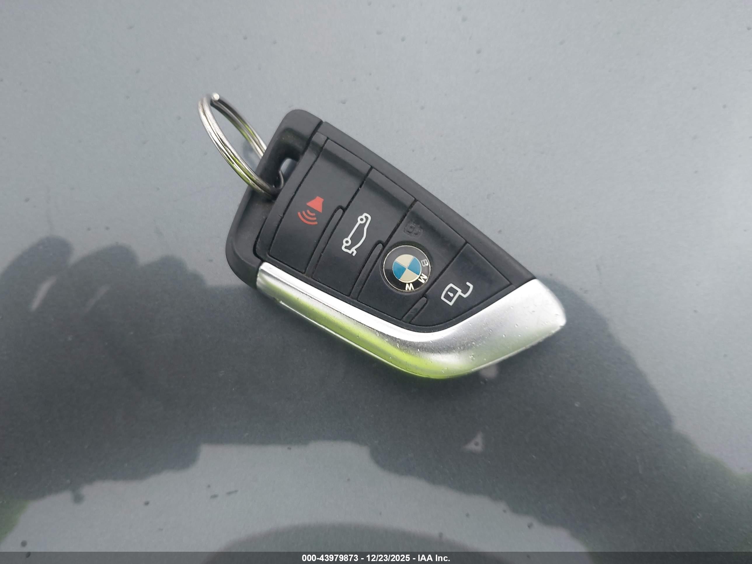 BMW 3 image 11