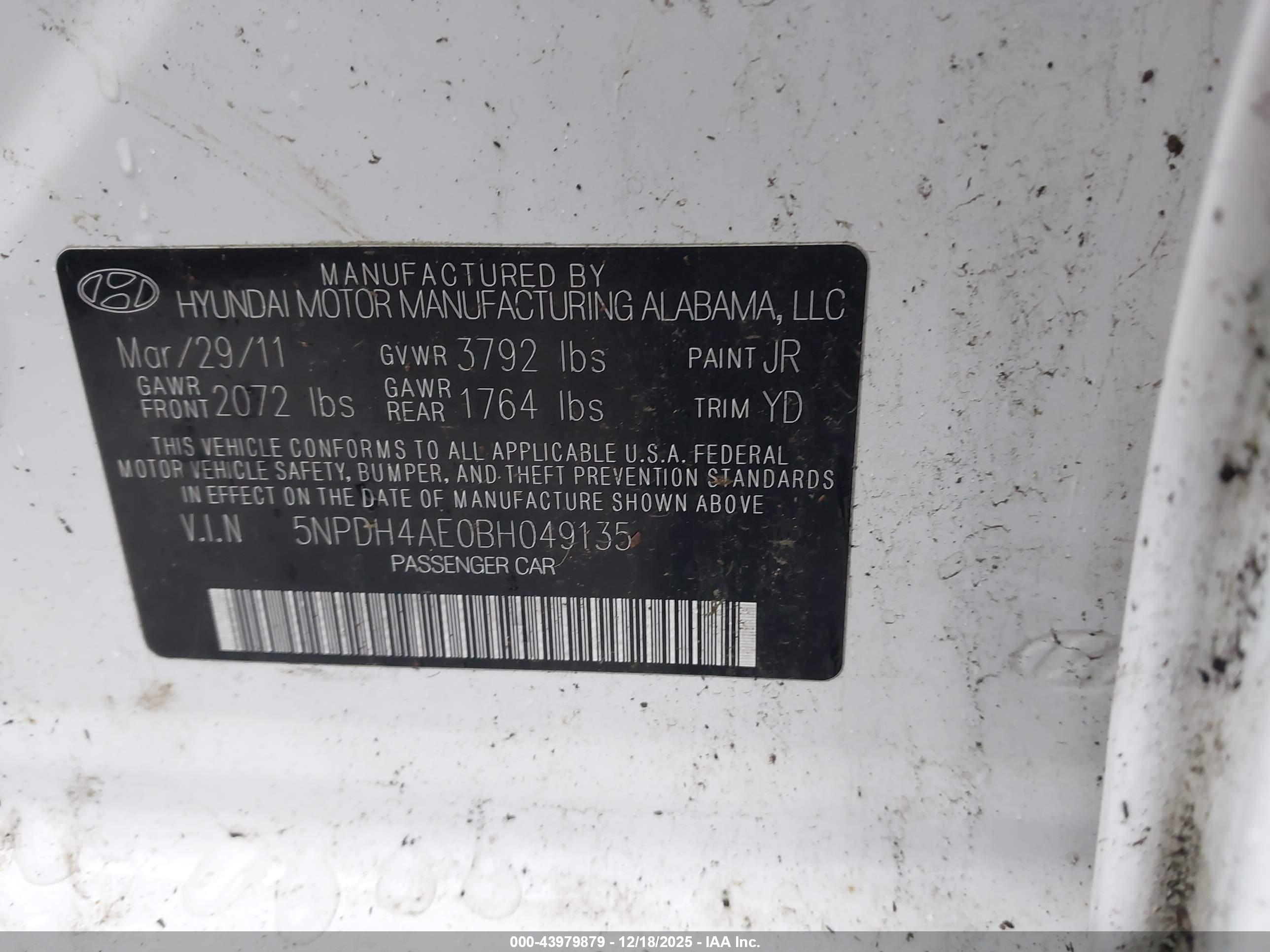 HYUNDAI ELANTRA image 9