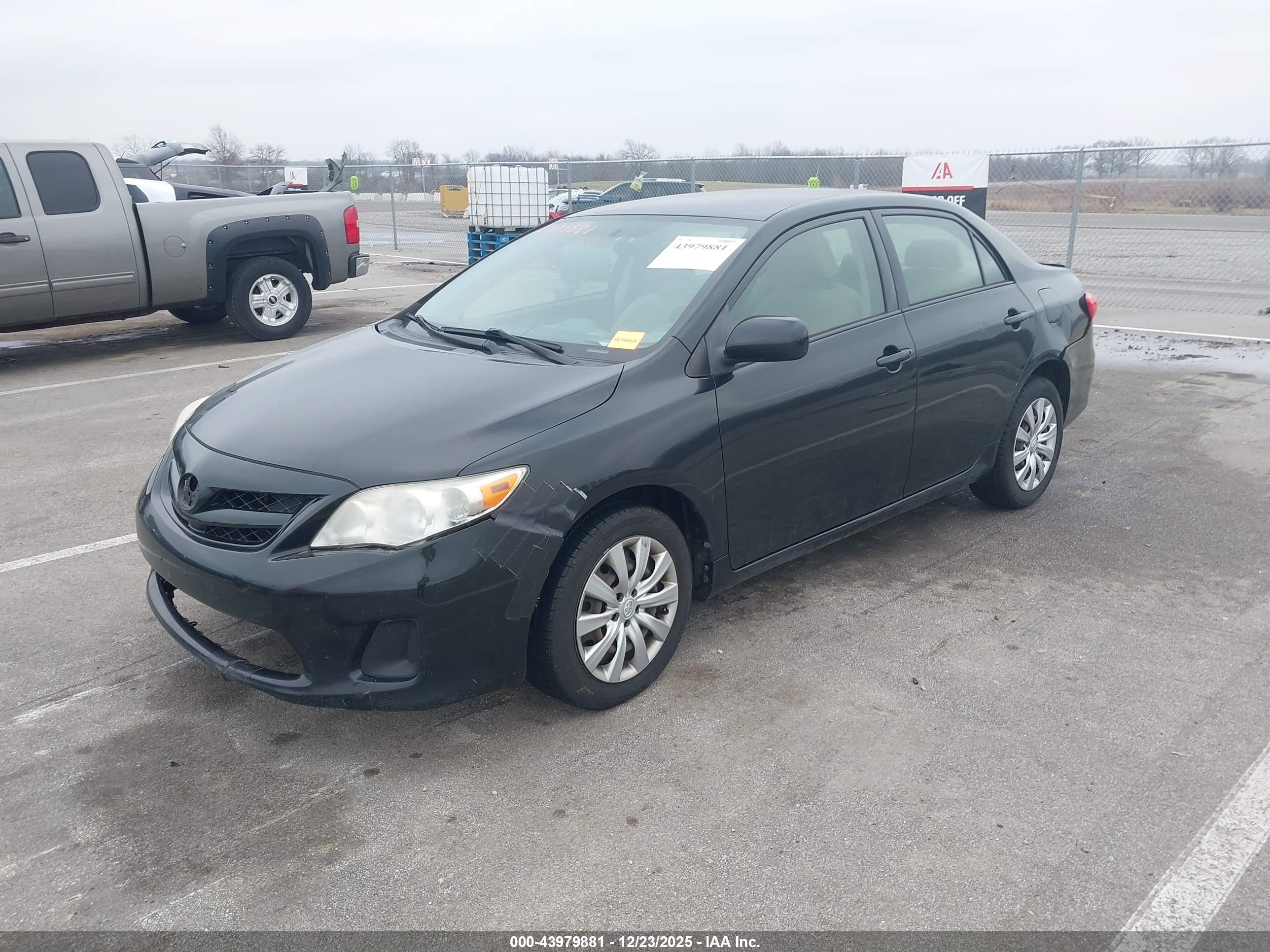 TOYOTA COROLLA image 2