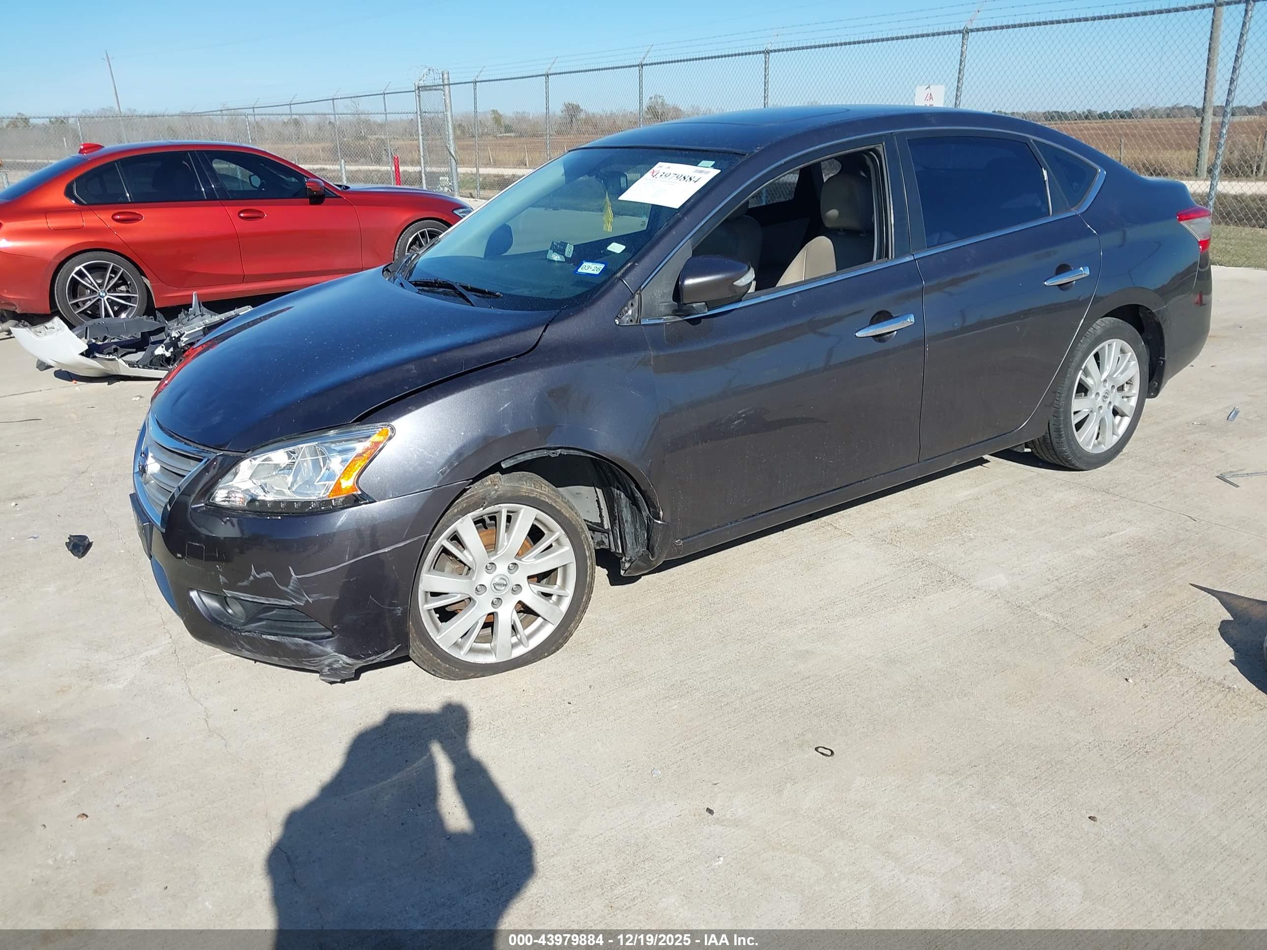 NISSAN SENTRA image 2