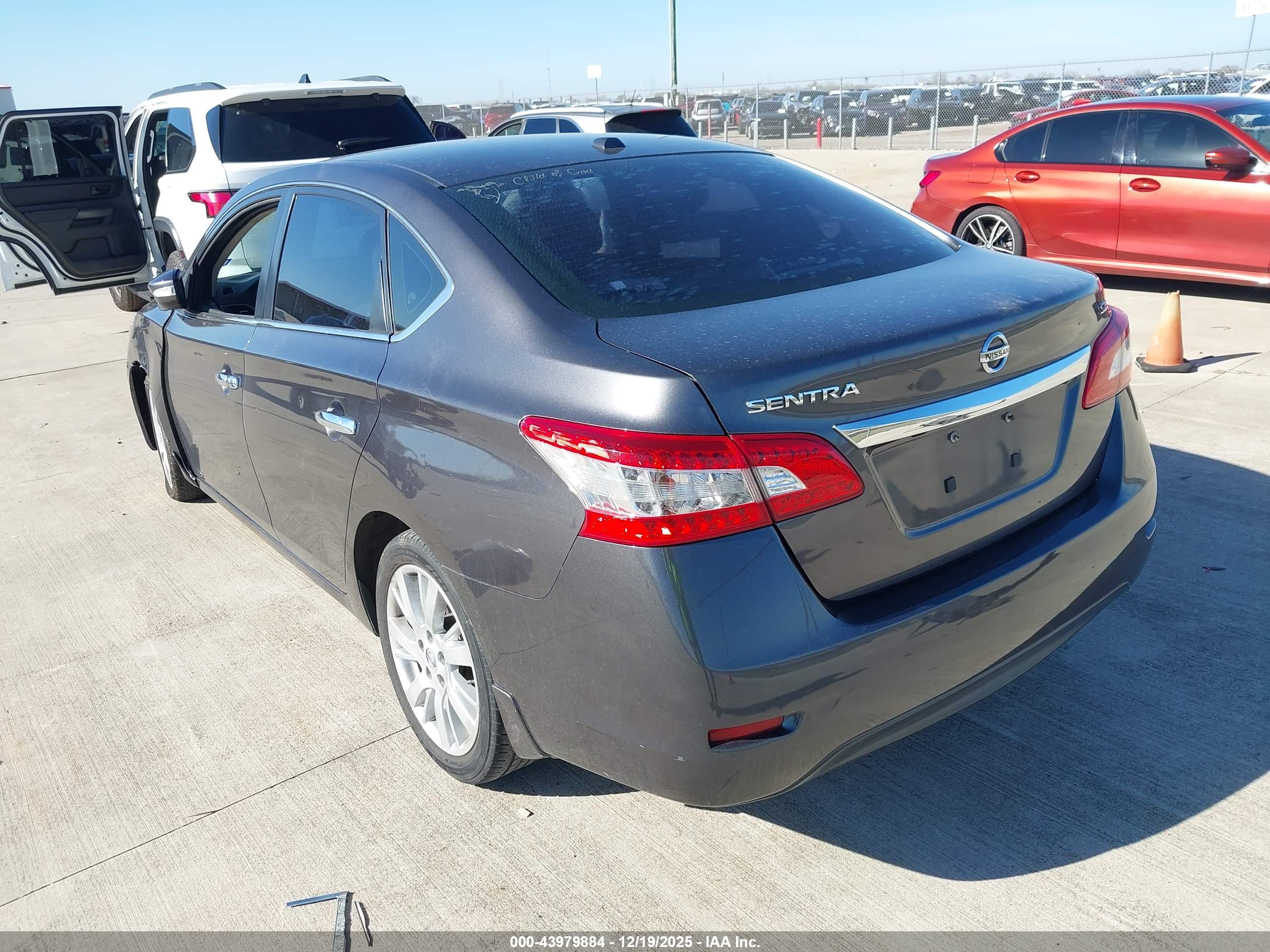 NISSAN SENTRA image 3