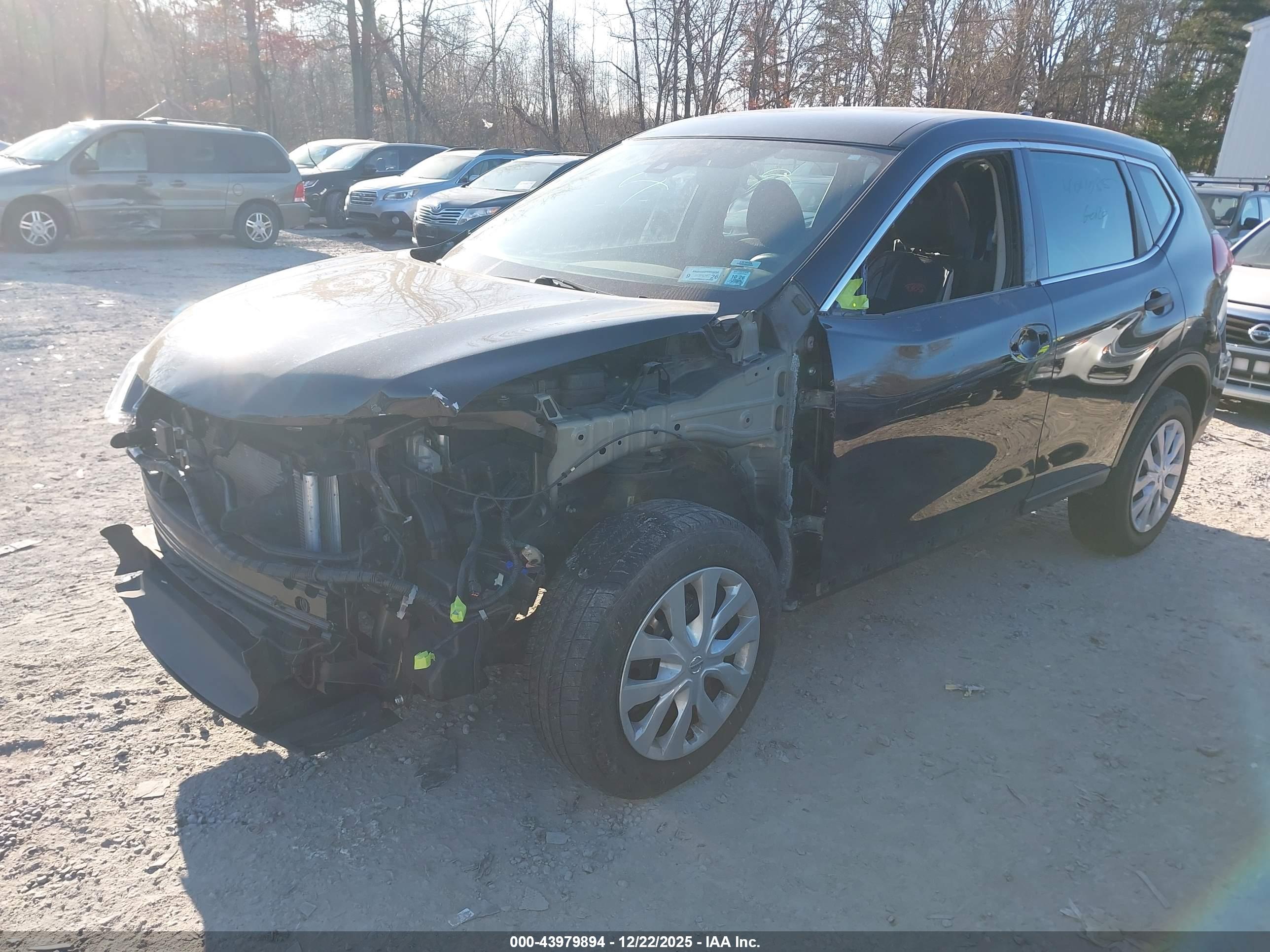 NISSAN ROGUE image 2