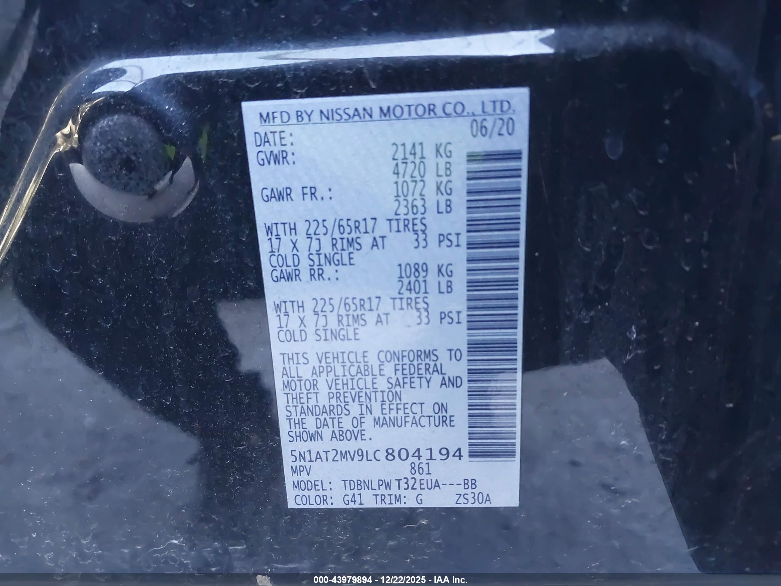 NISSAN ROGUE image 9