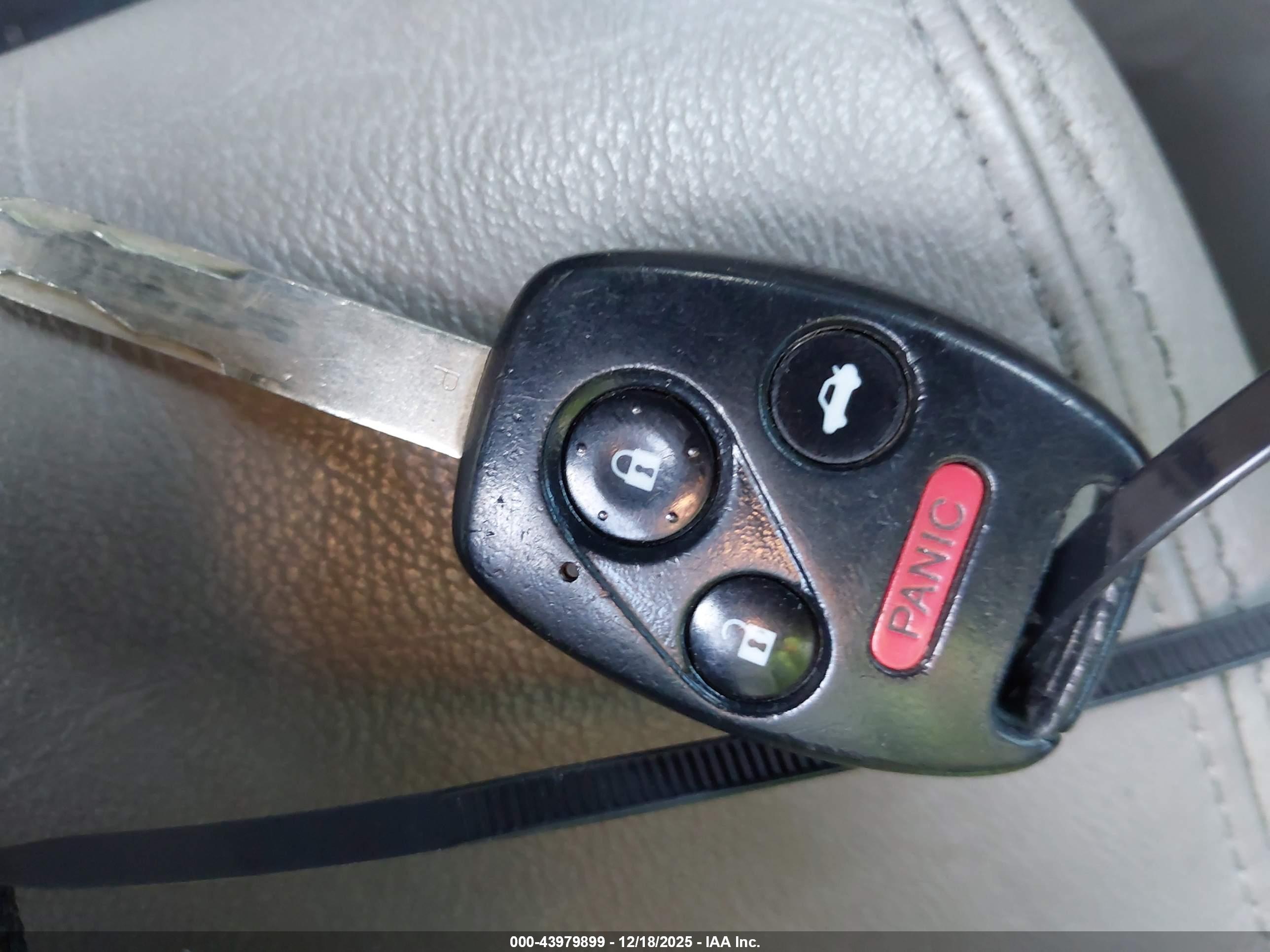 HONDA CIVIC image 11