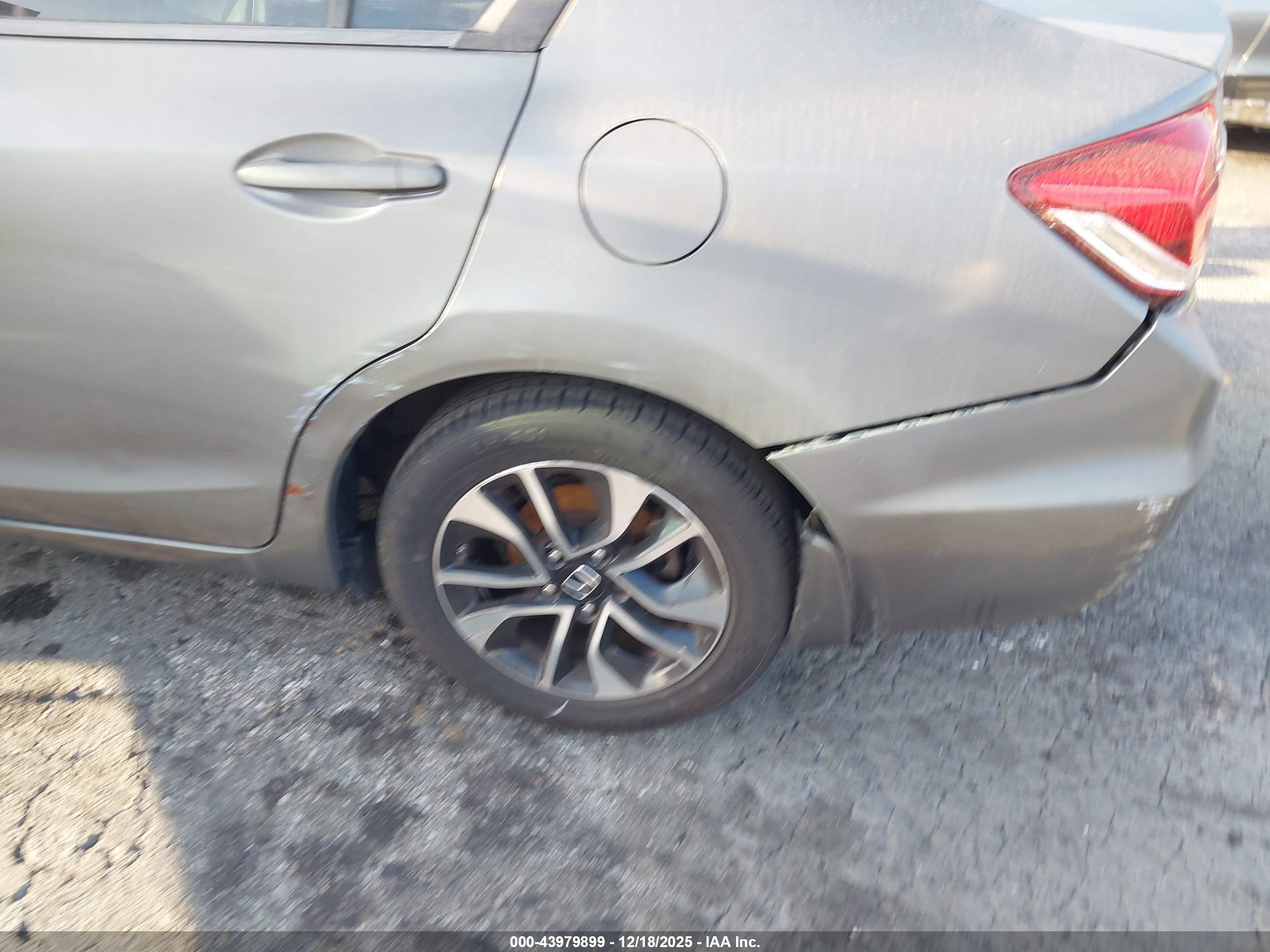 HONDA CIVIC image 6