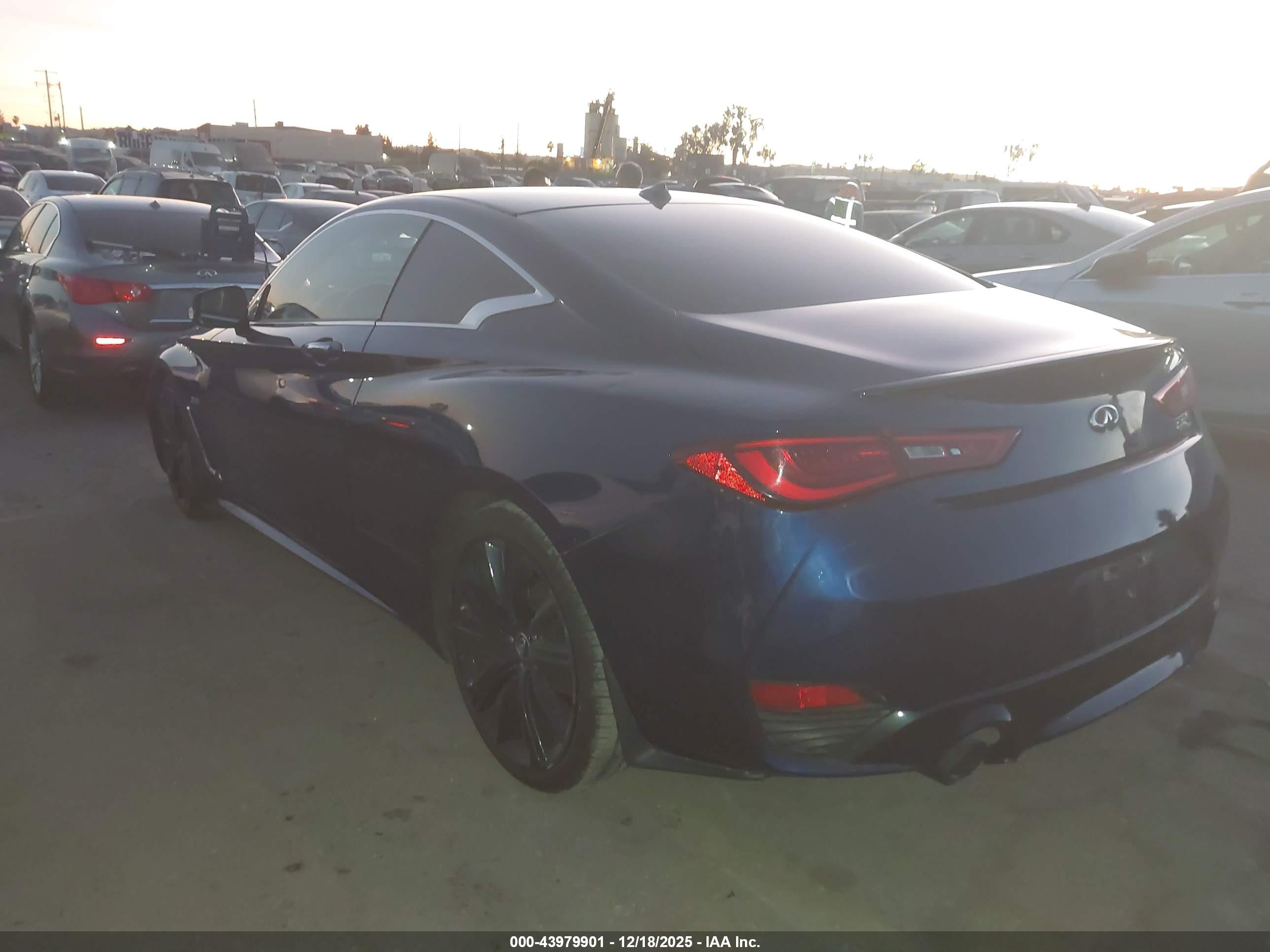 INFINITI Q60 image 3
