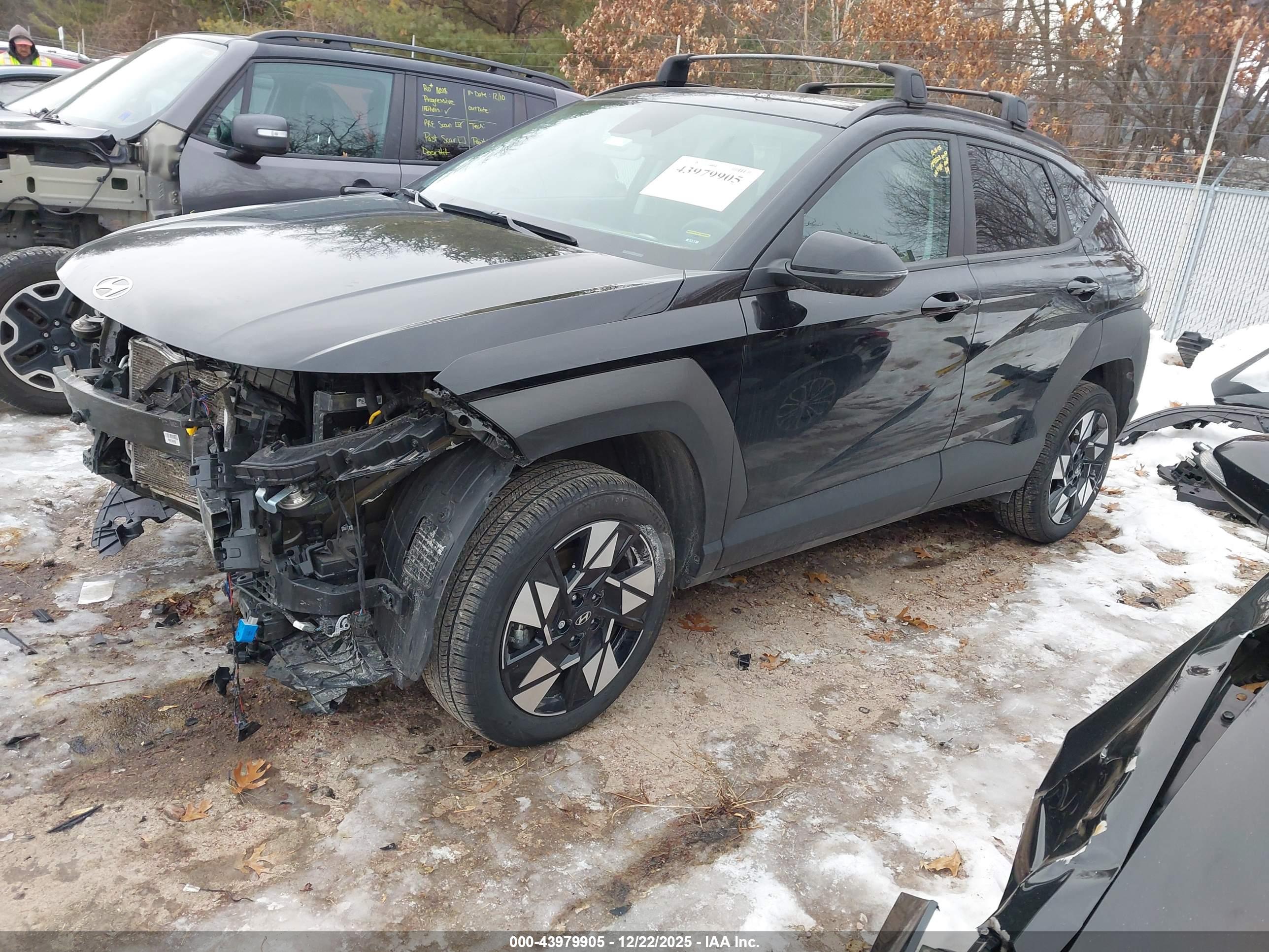HYUNDAI KONA image 2