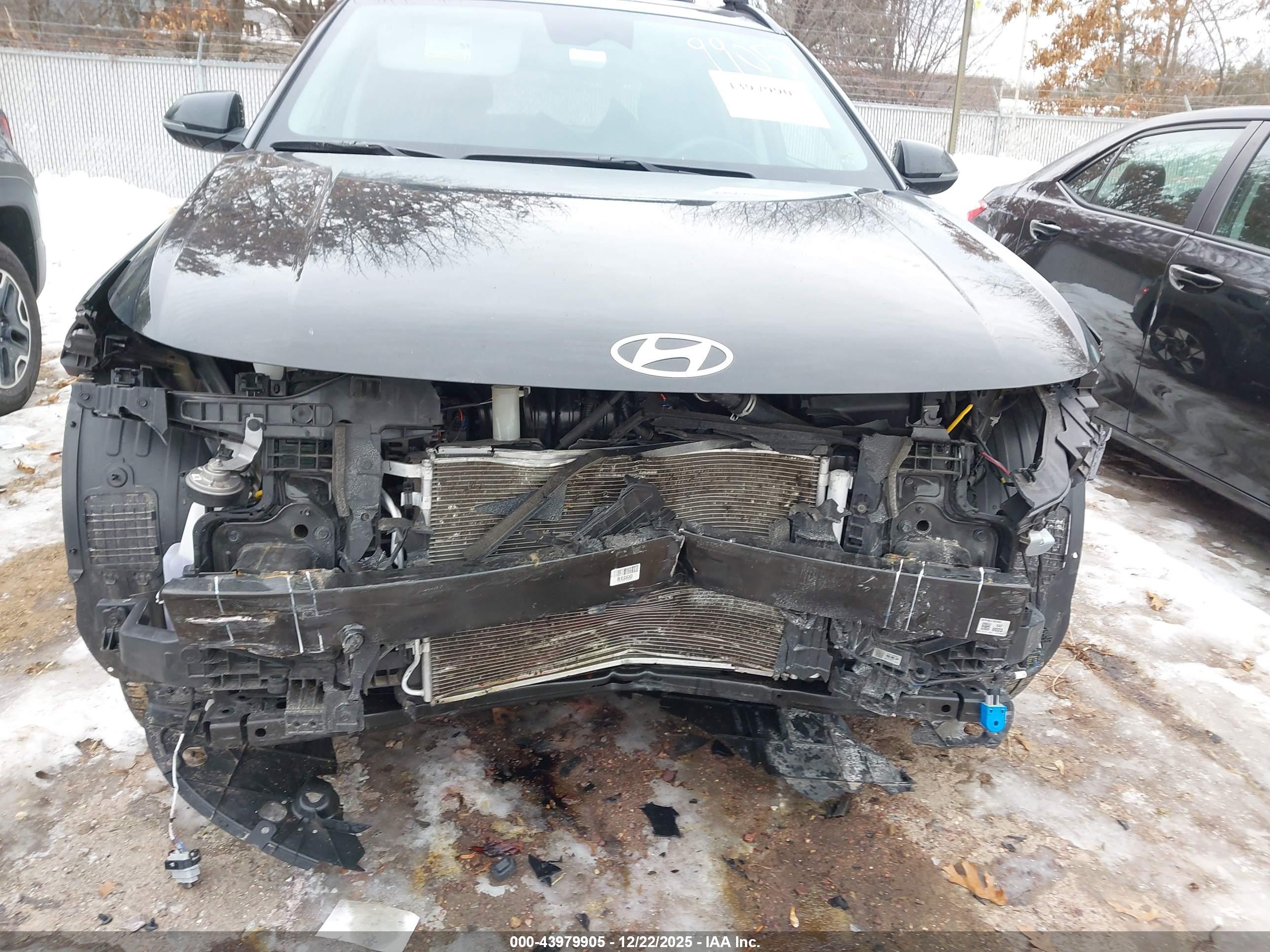 HYUNDAI KONA image 6