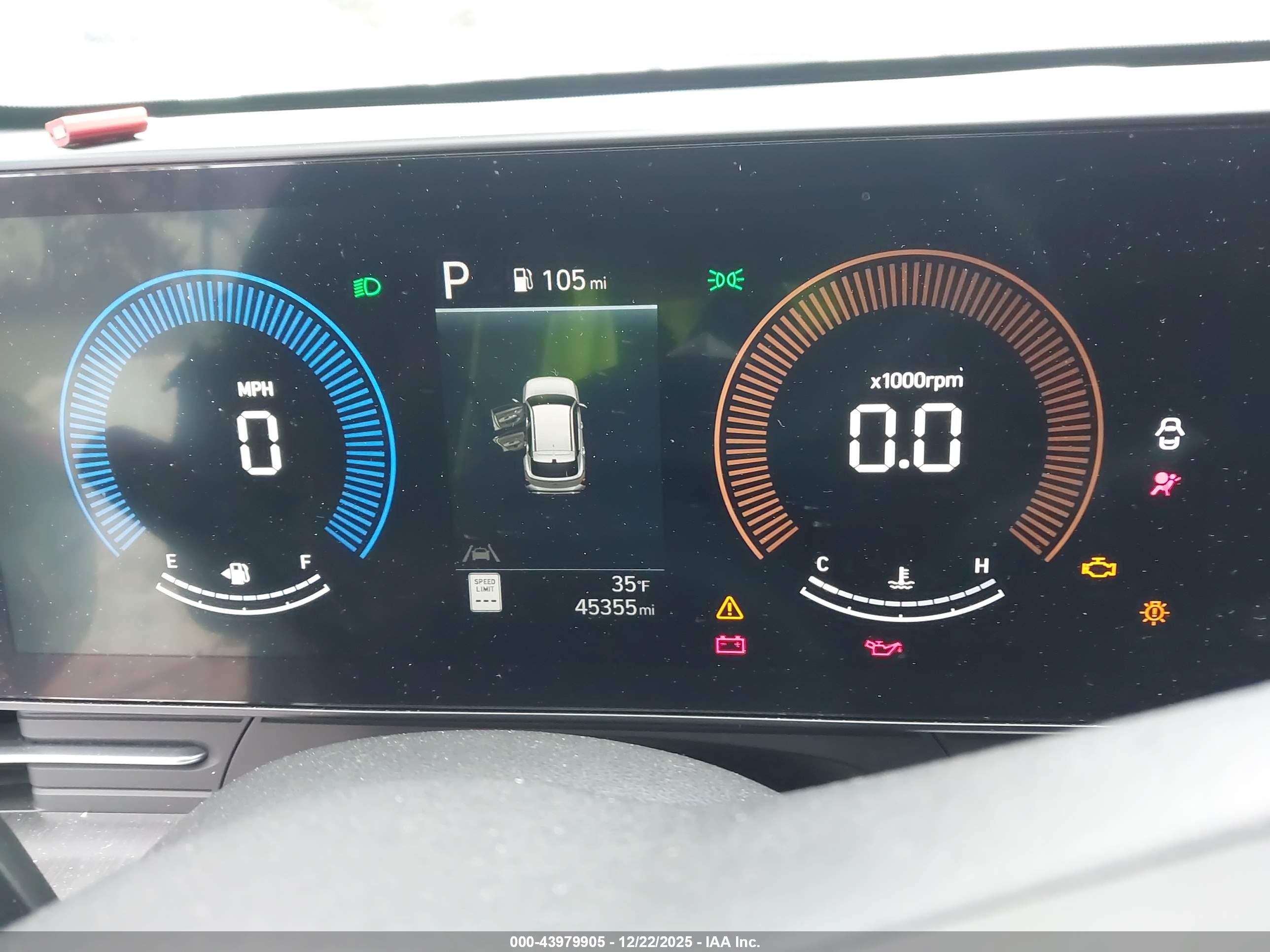 HYUNDAI KONA image 7