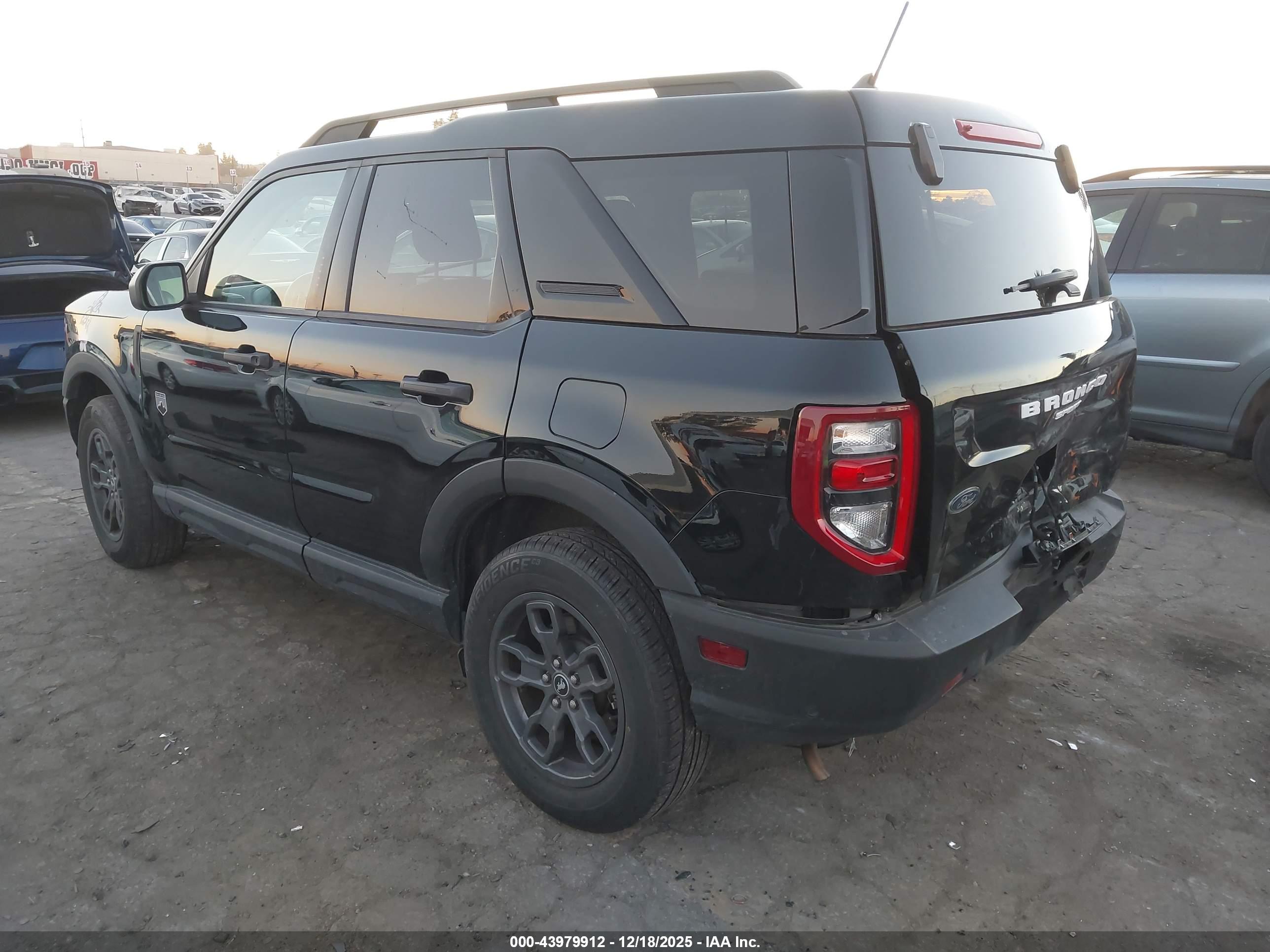 FORD BRONCO image 3