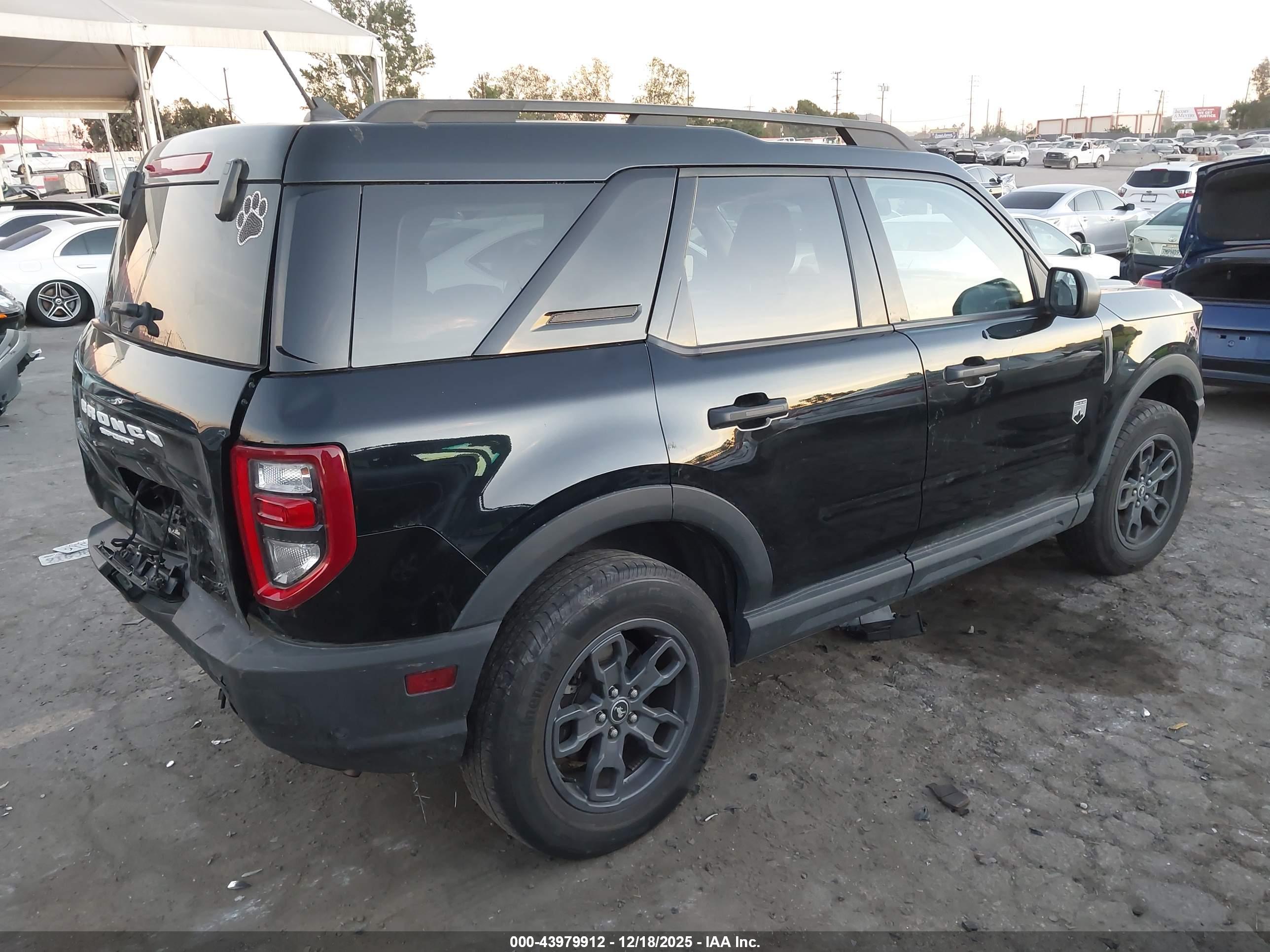 FORD BRONCO image 4
