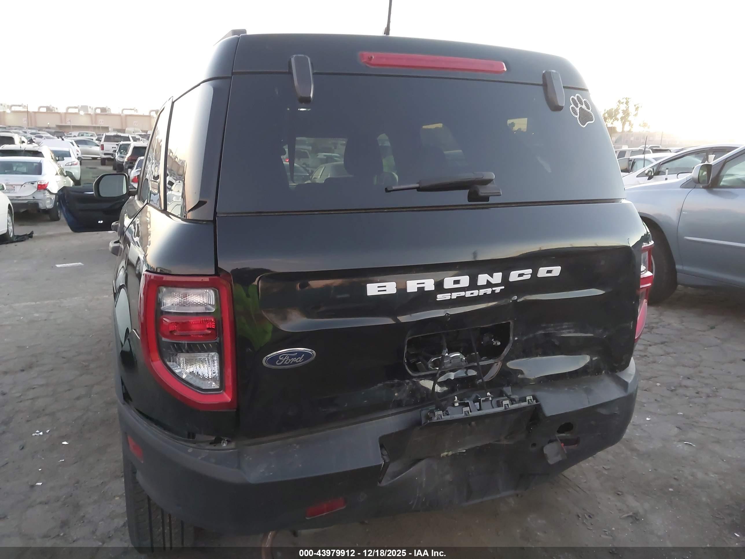 FORD BRONCO image 6