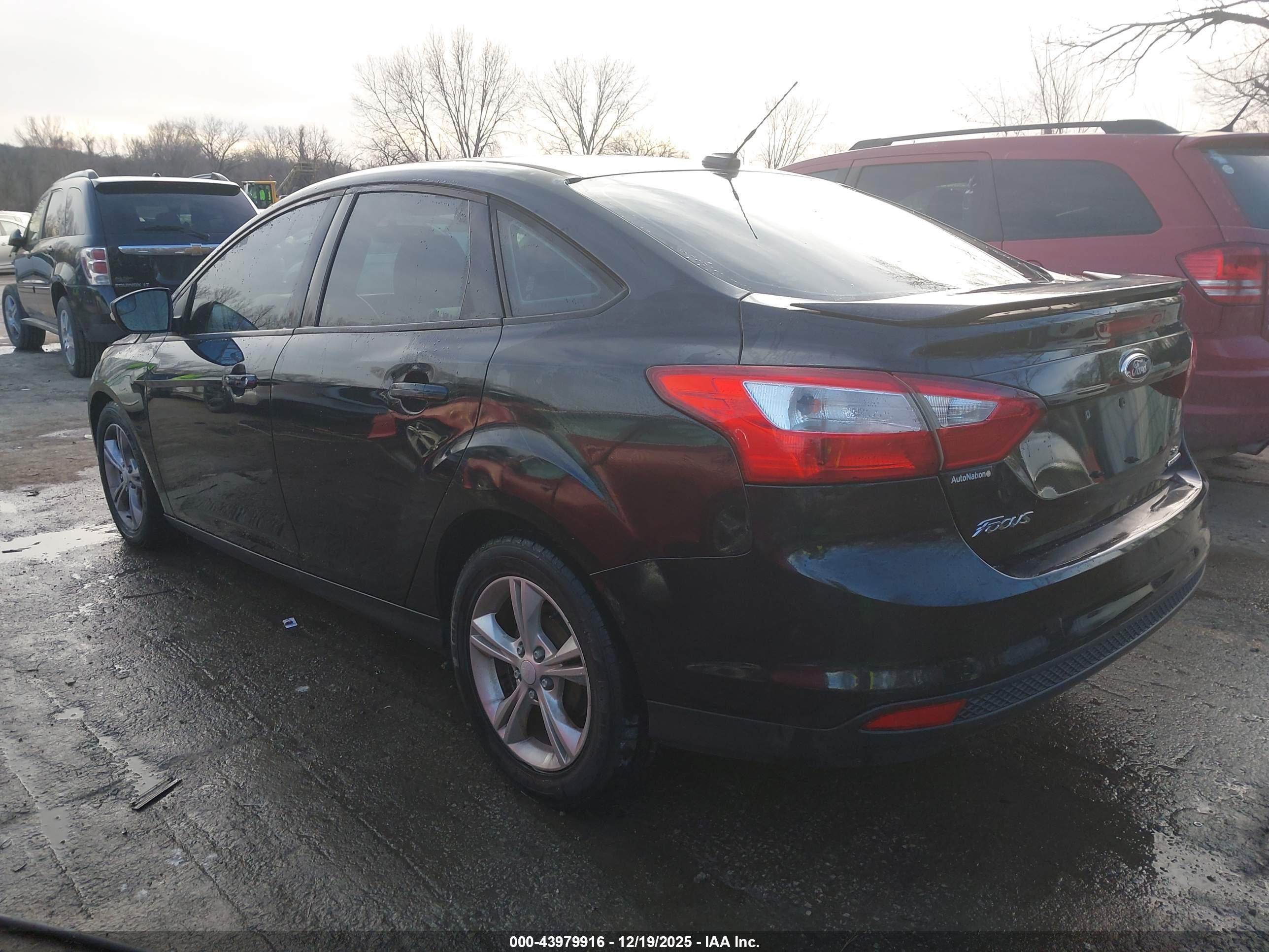 FORD FOCUS image 3