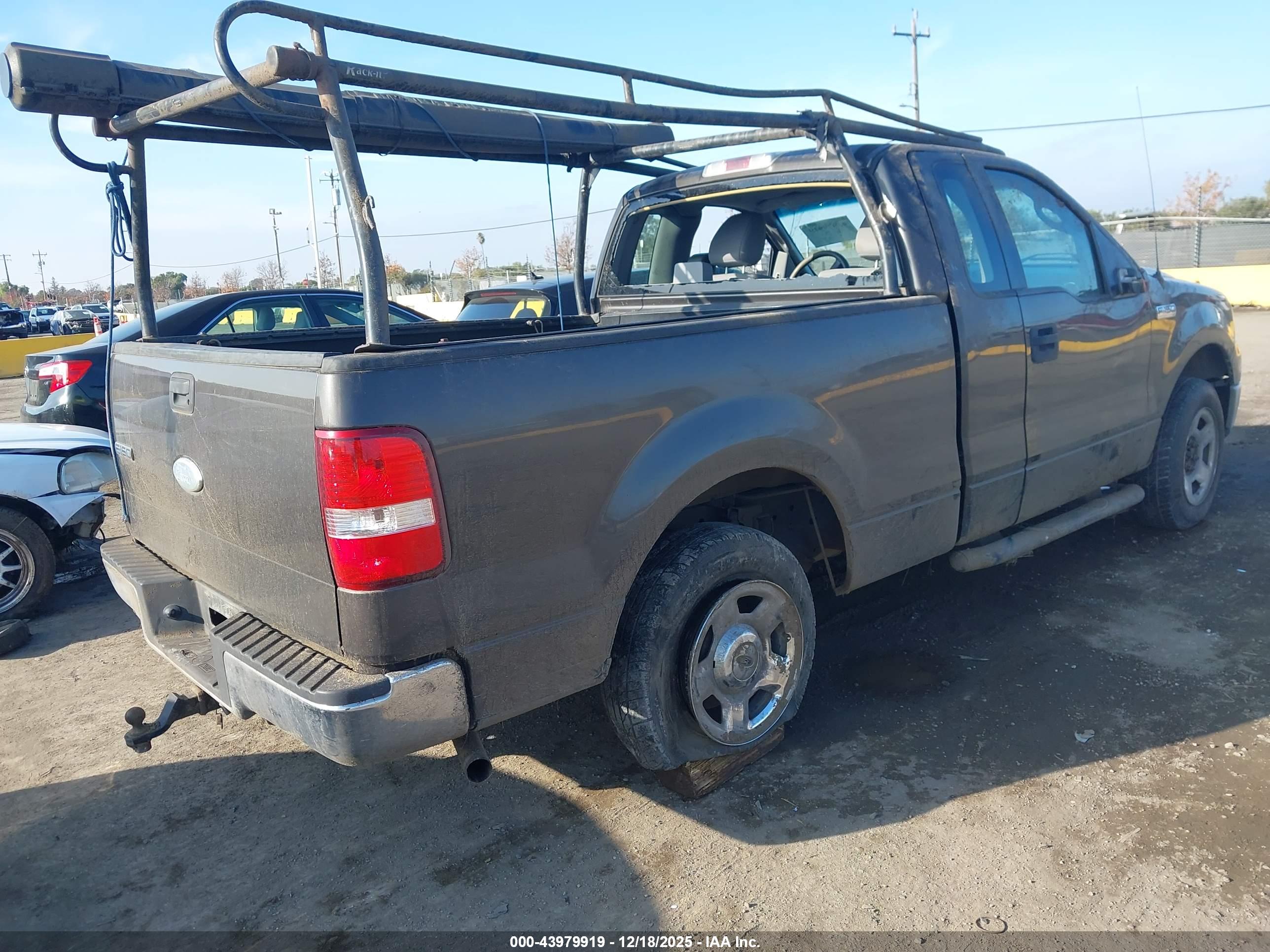 FORD F-150 image 4