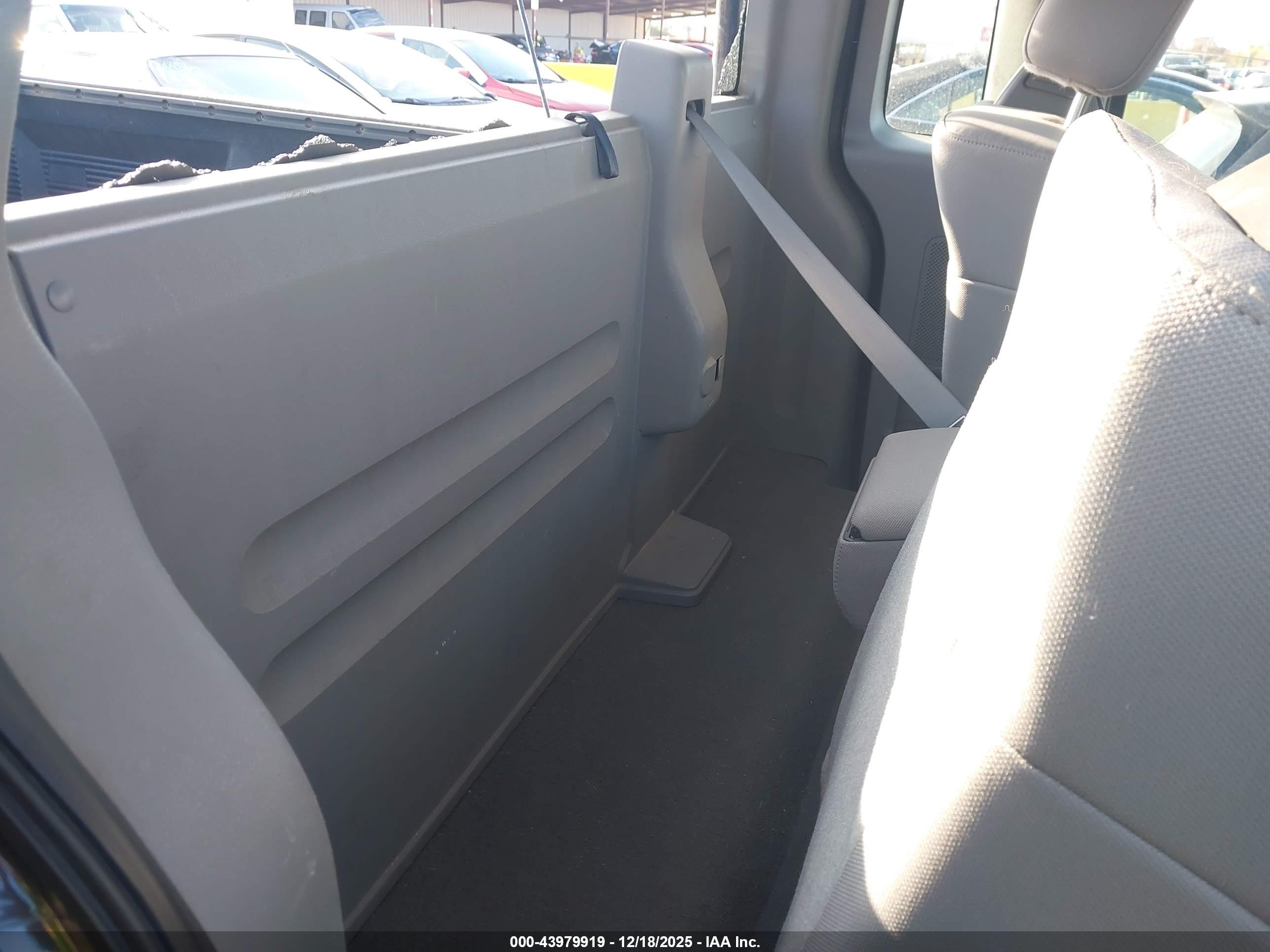 FORD F-150 image 8