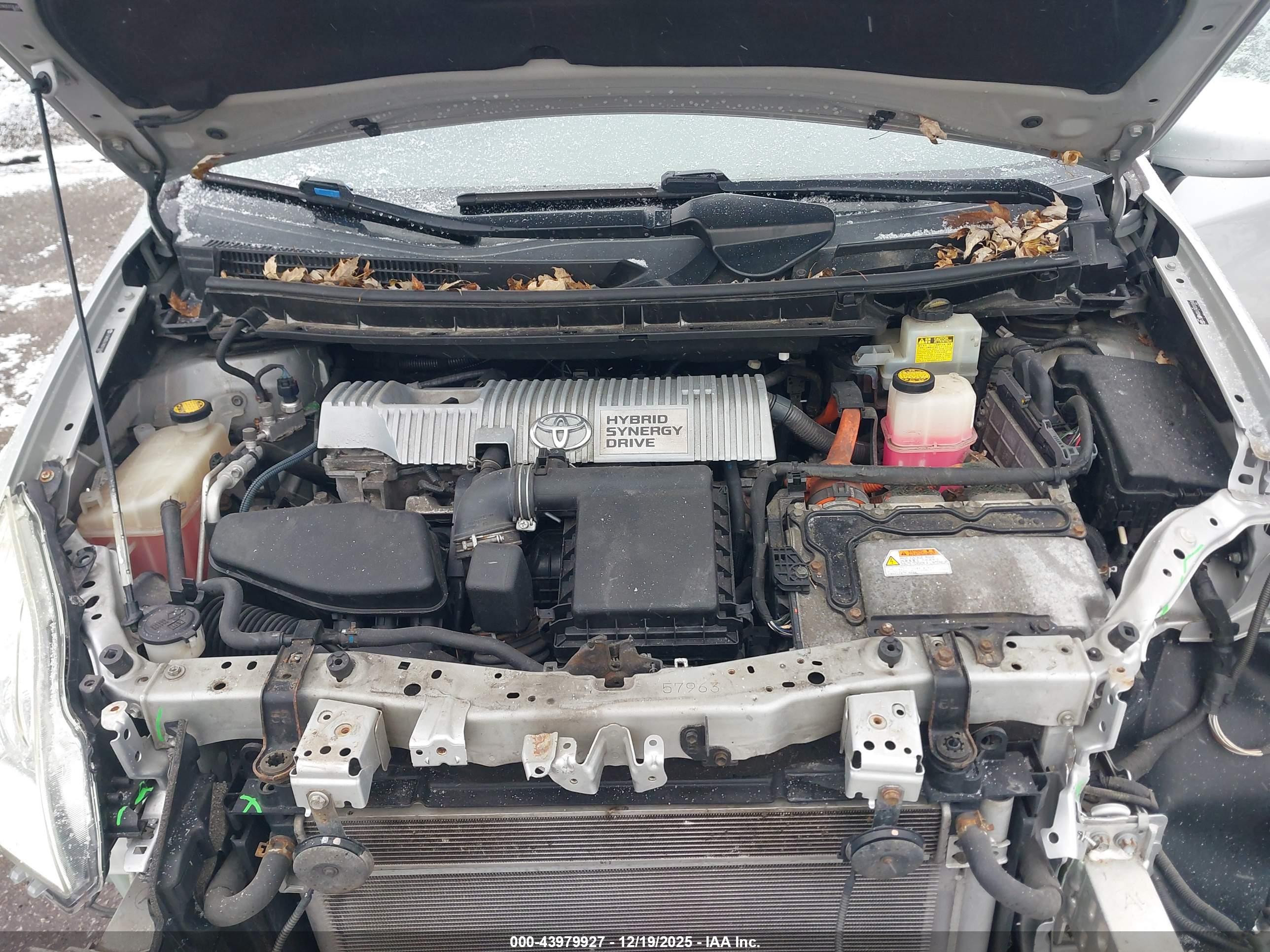 TOYOTA PRIUS image 10