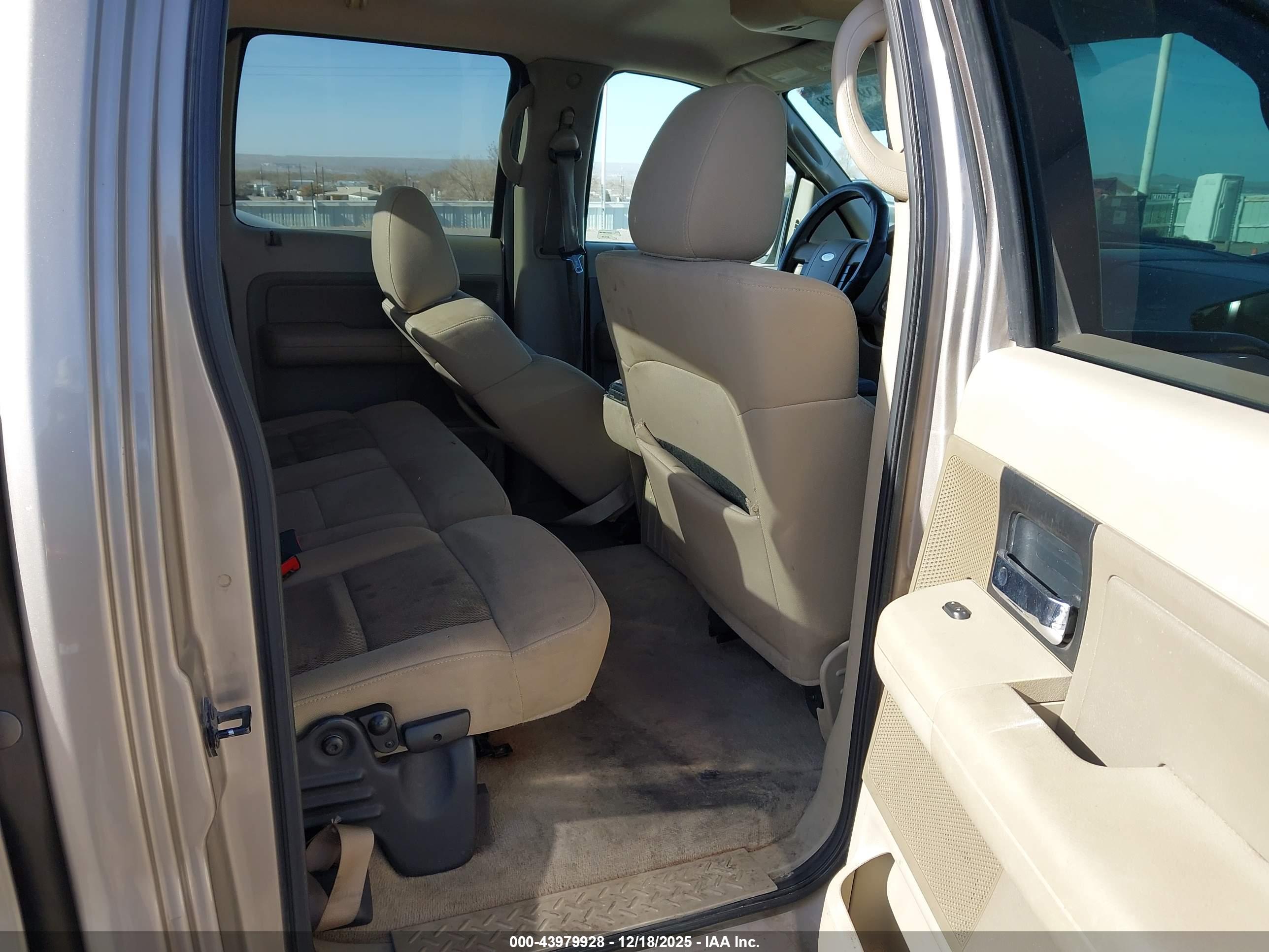 FORD F-150 image 8