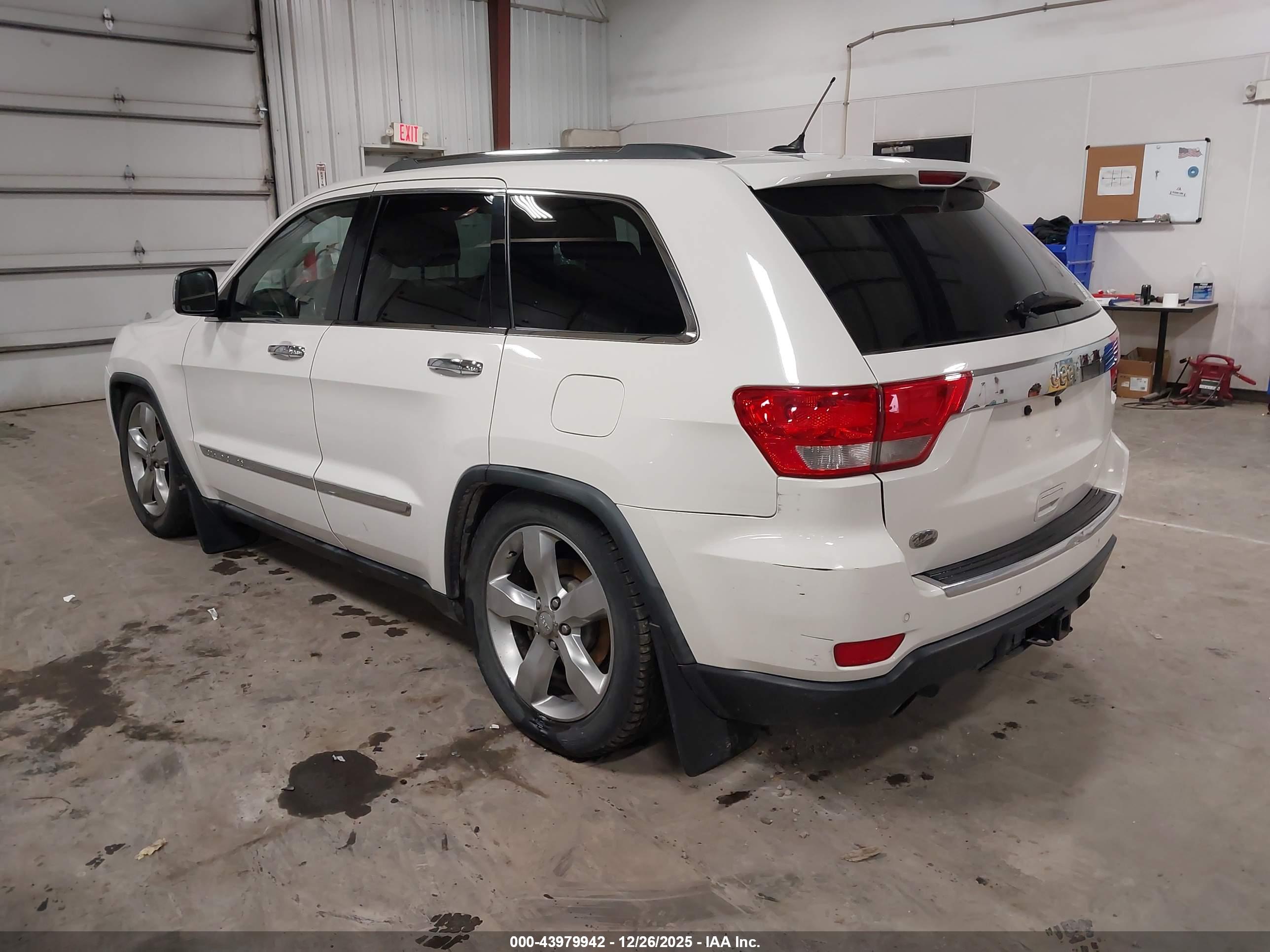JEEP GRAND image 3