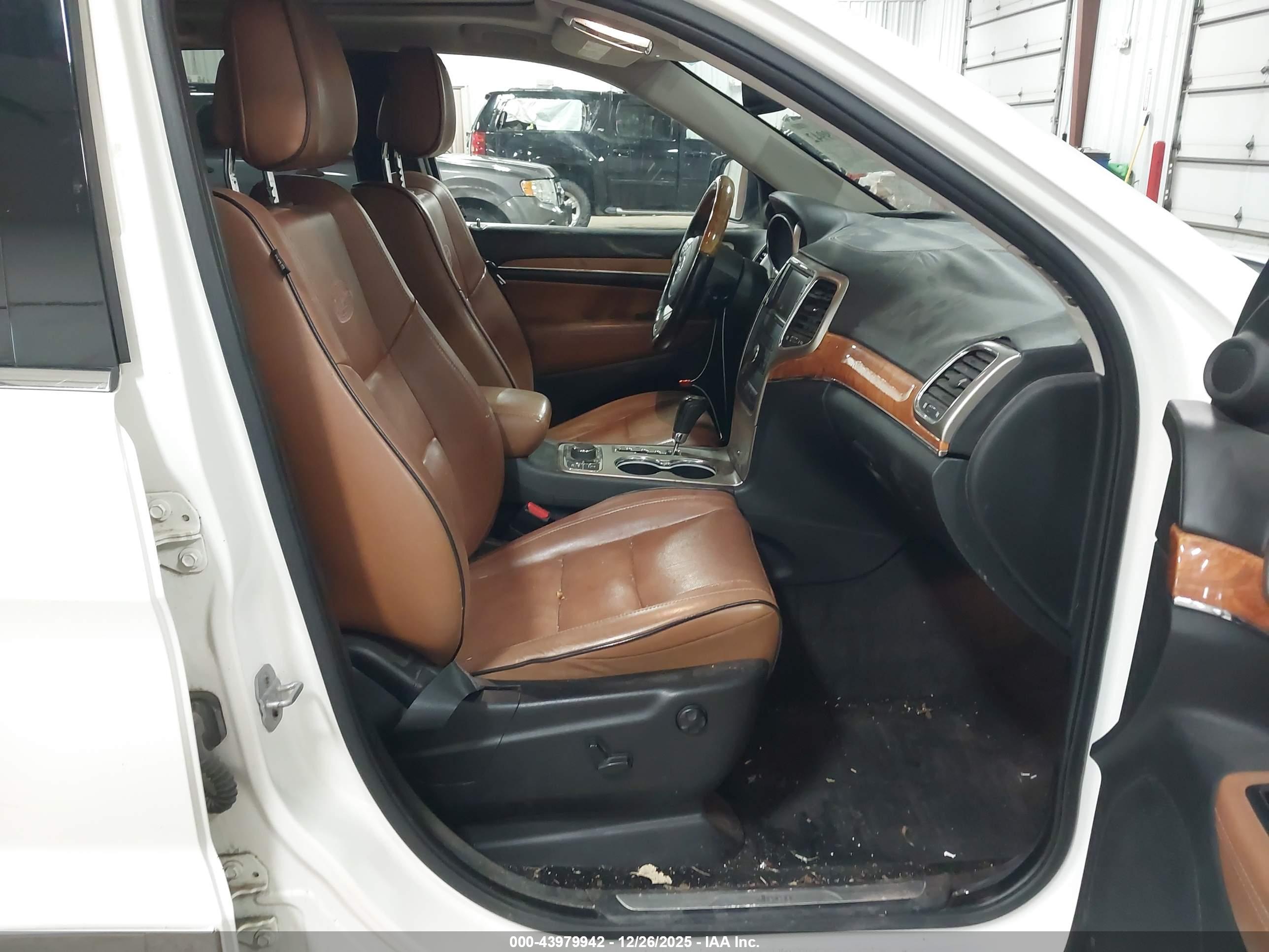 JEEP GRAND image 5