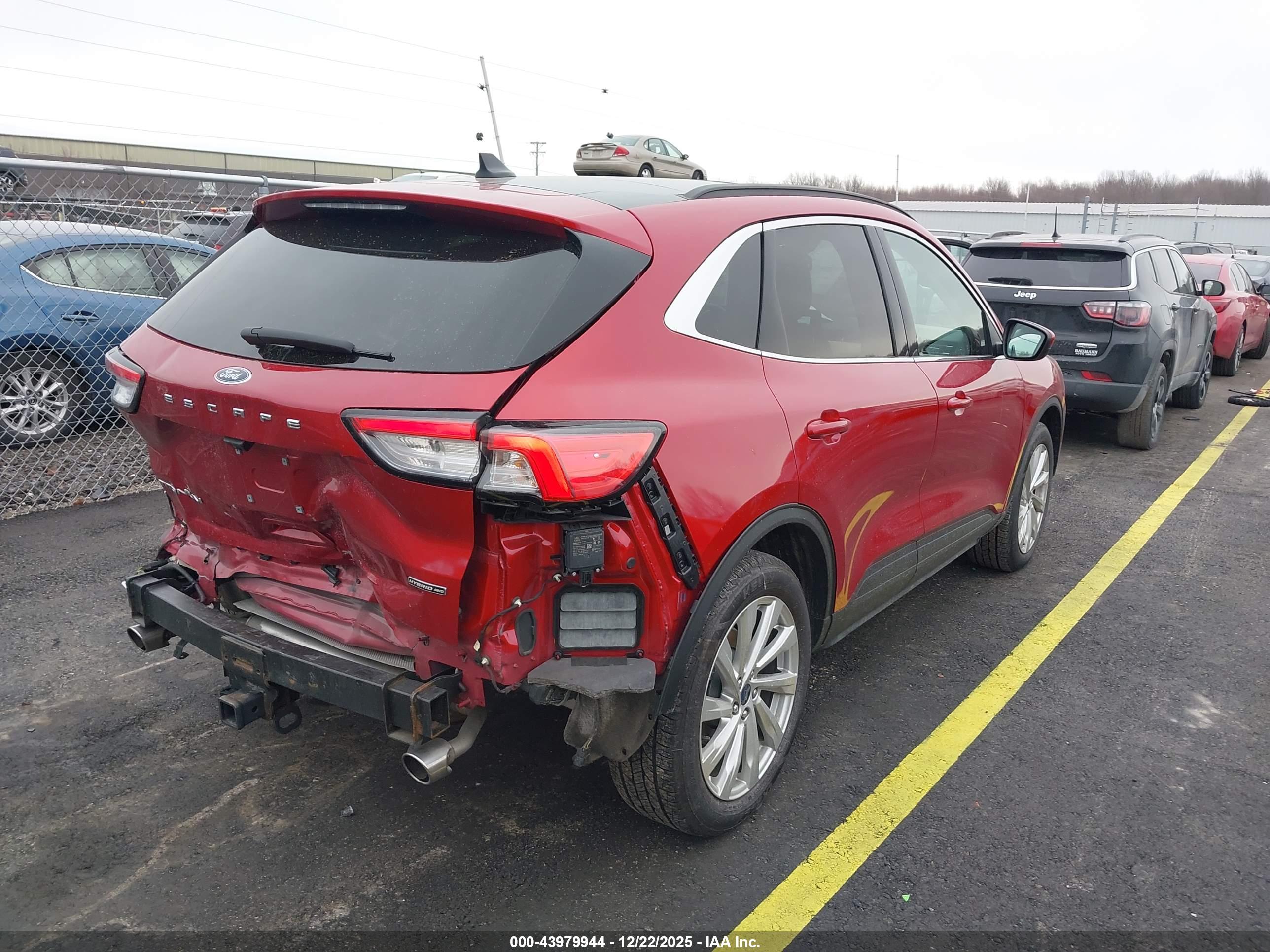 FORD ESCAPE image 4