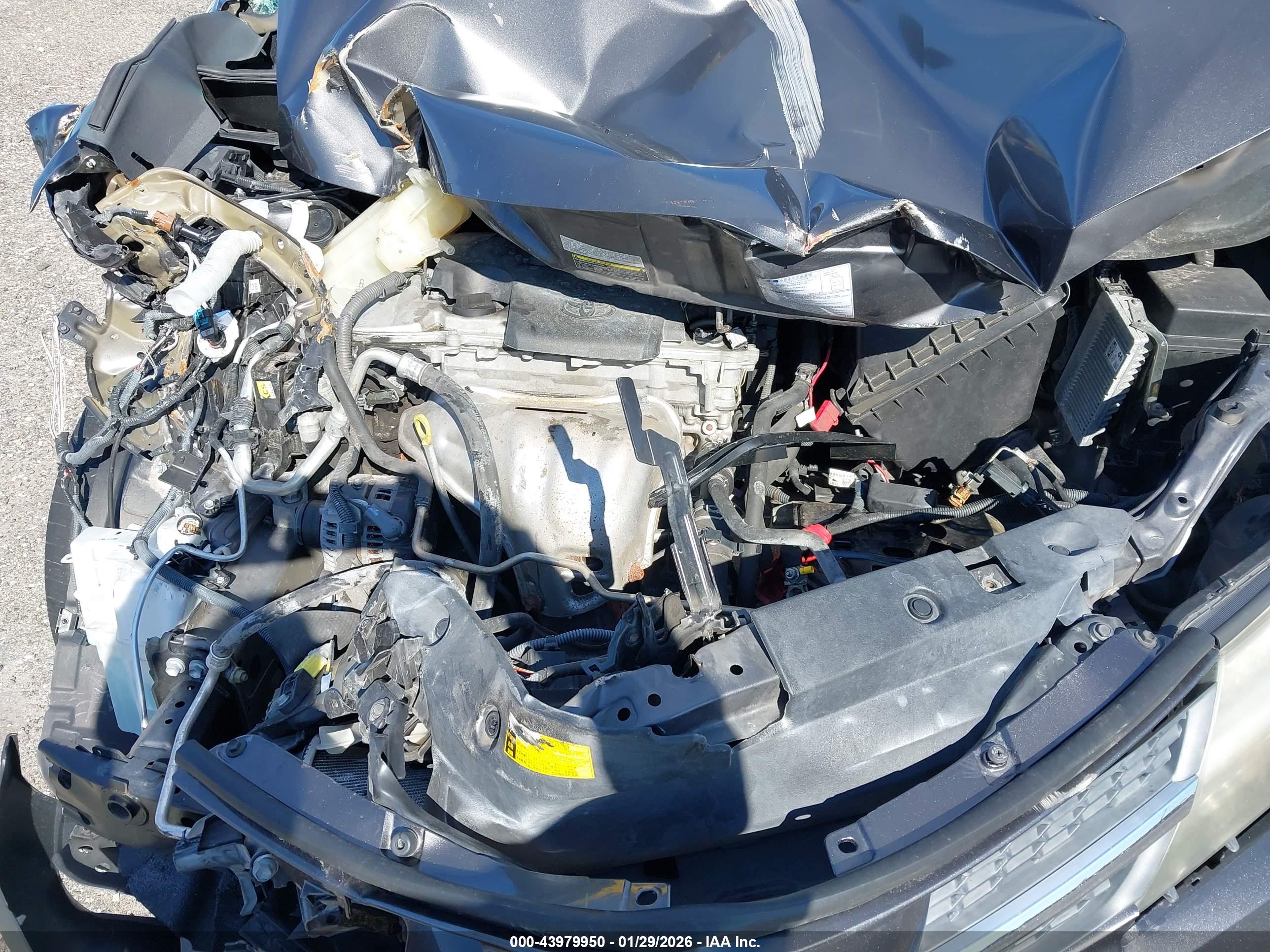 TOYOTA RAV4 image 10