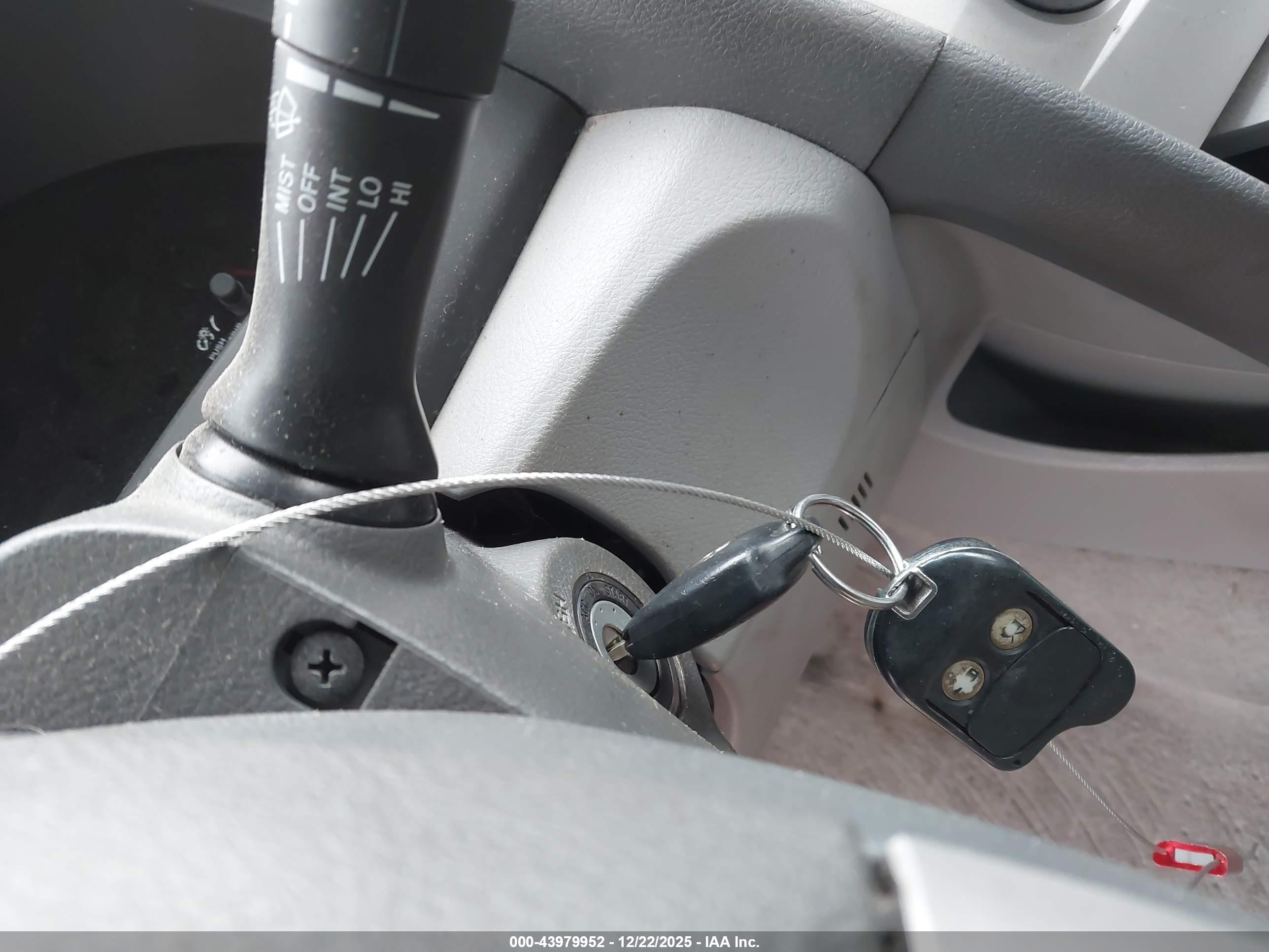 TOYOTA CAMRY image 11
