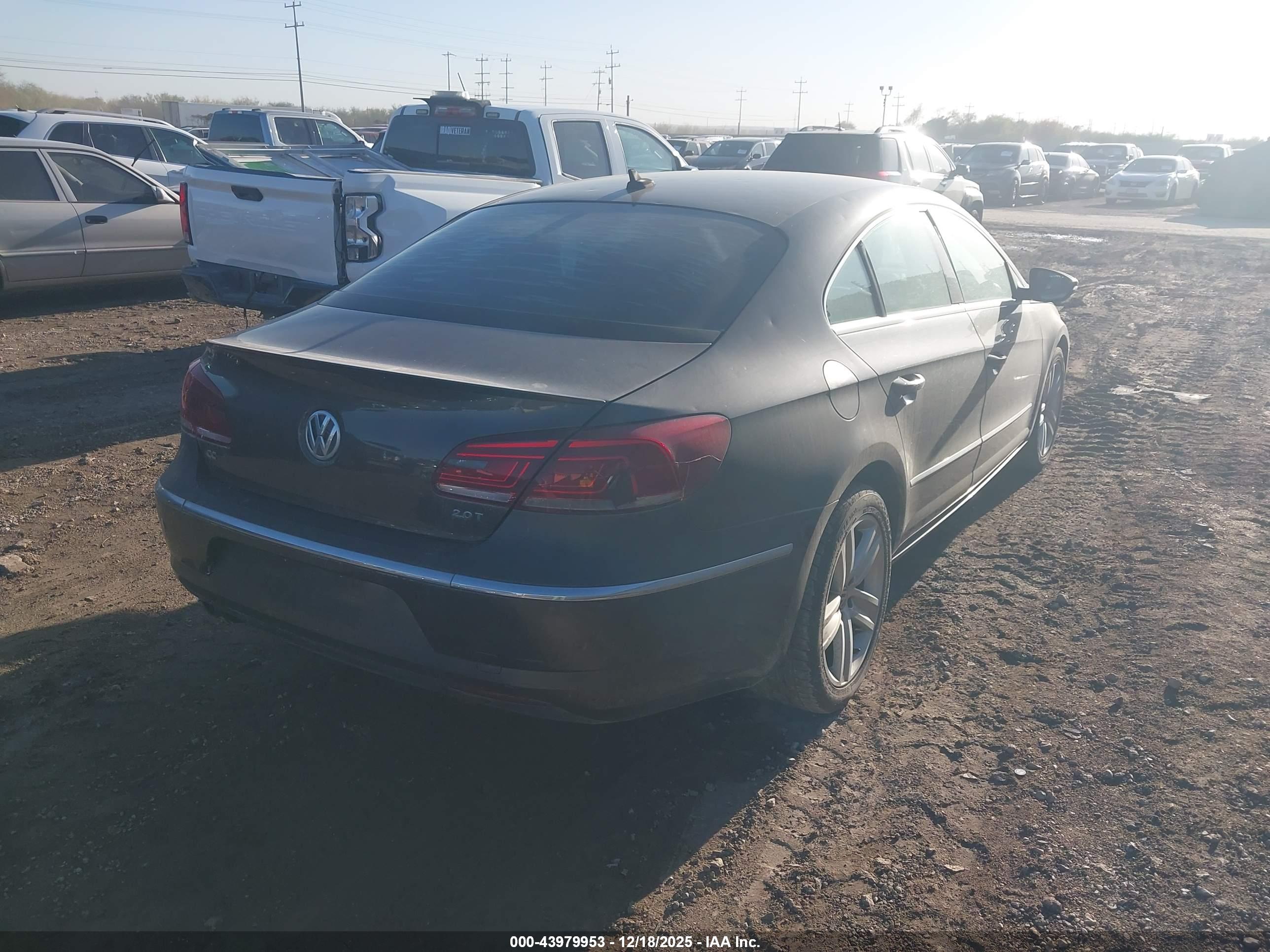 VOLKSWAGEN CC image 4