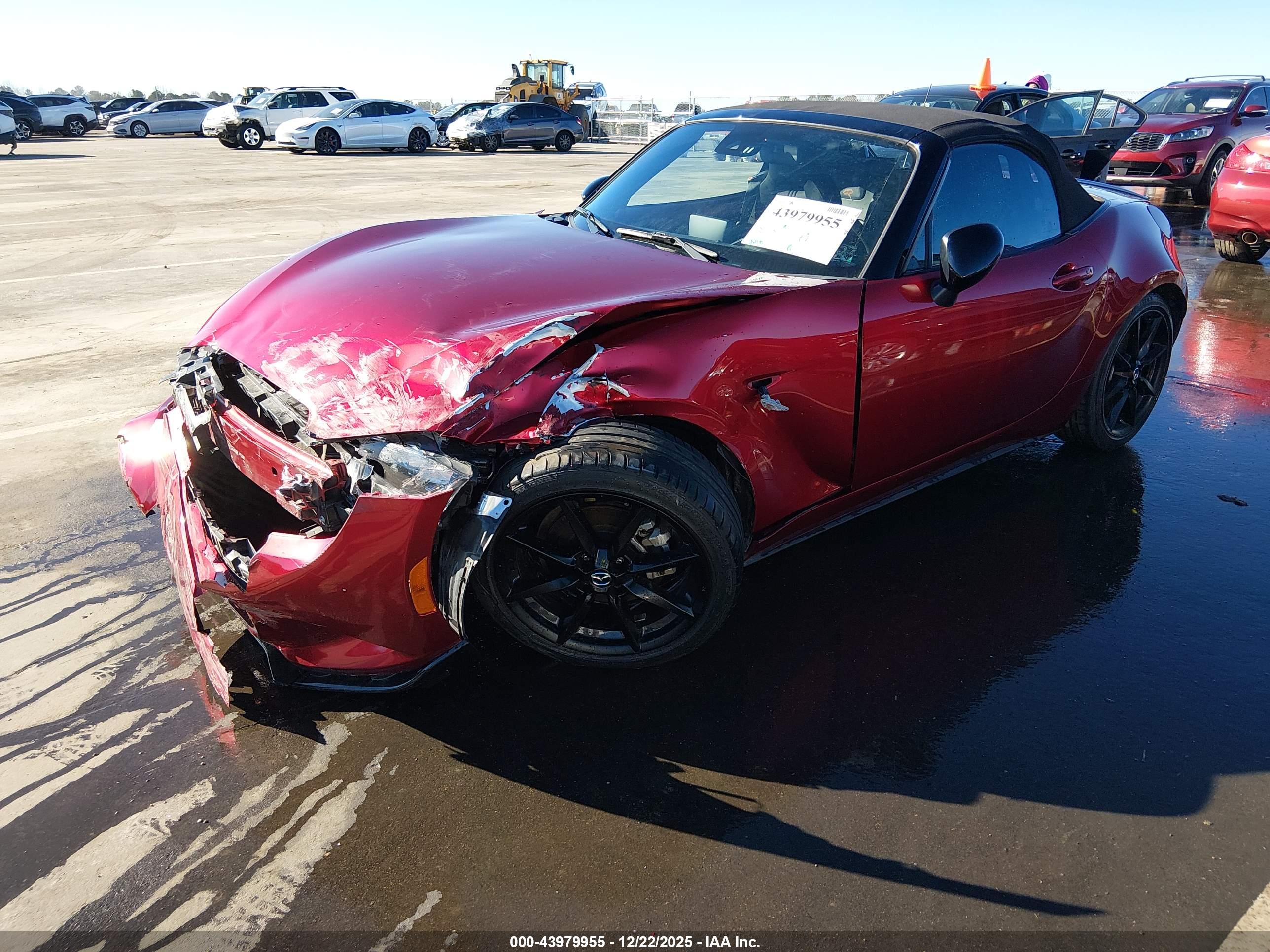 MAZDA MX-5 image 2