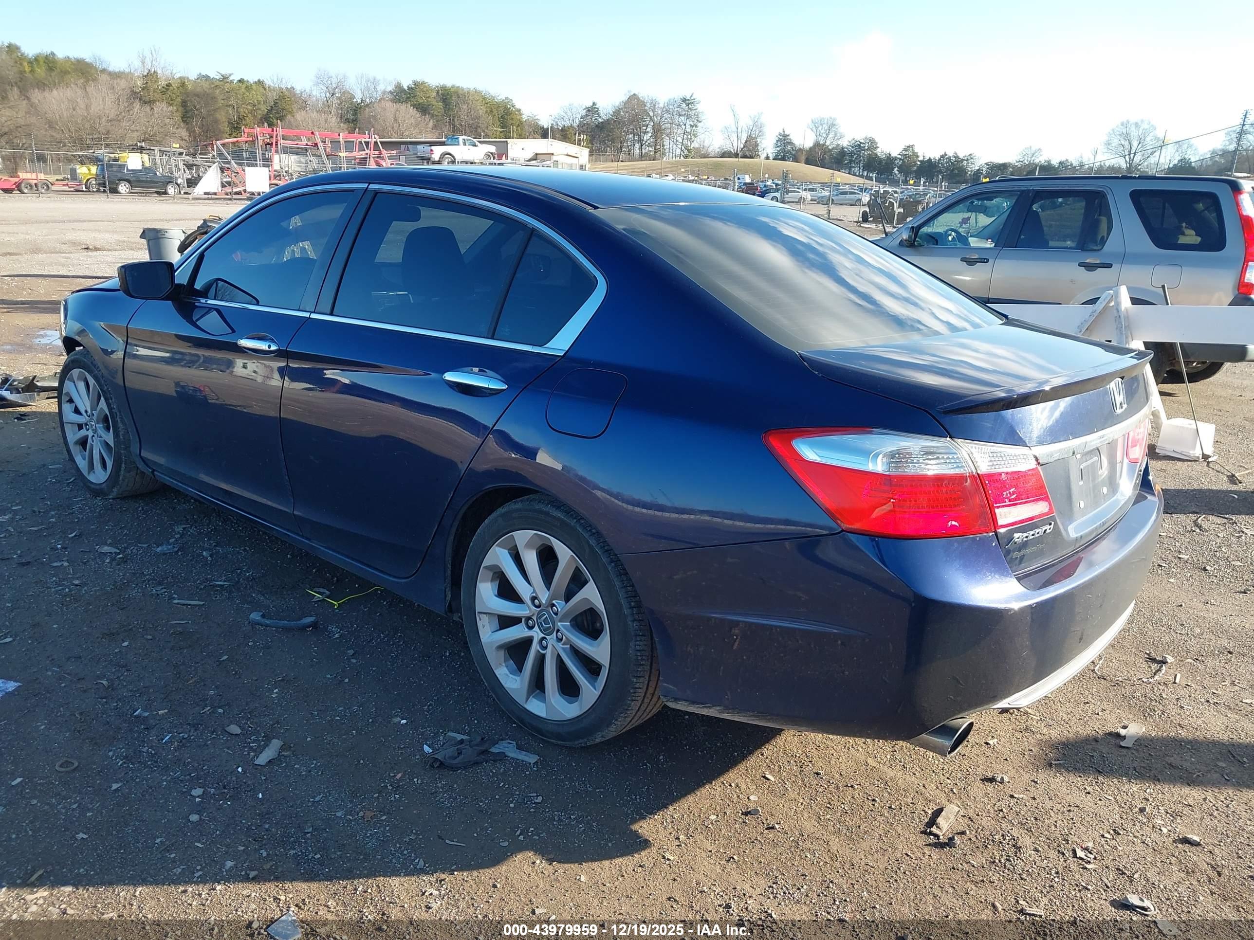 HONDA ACCORD image 3
