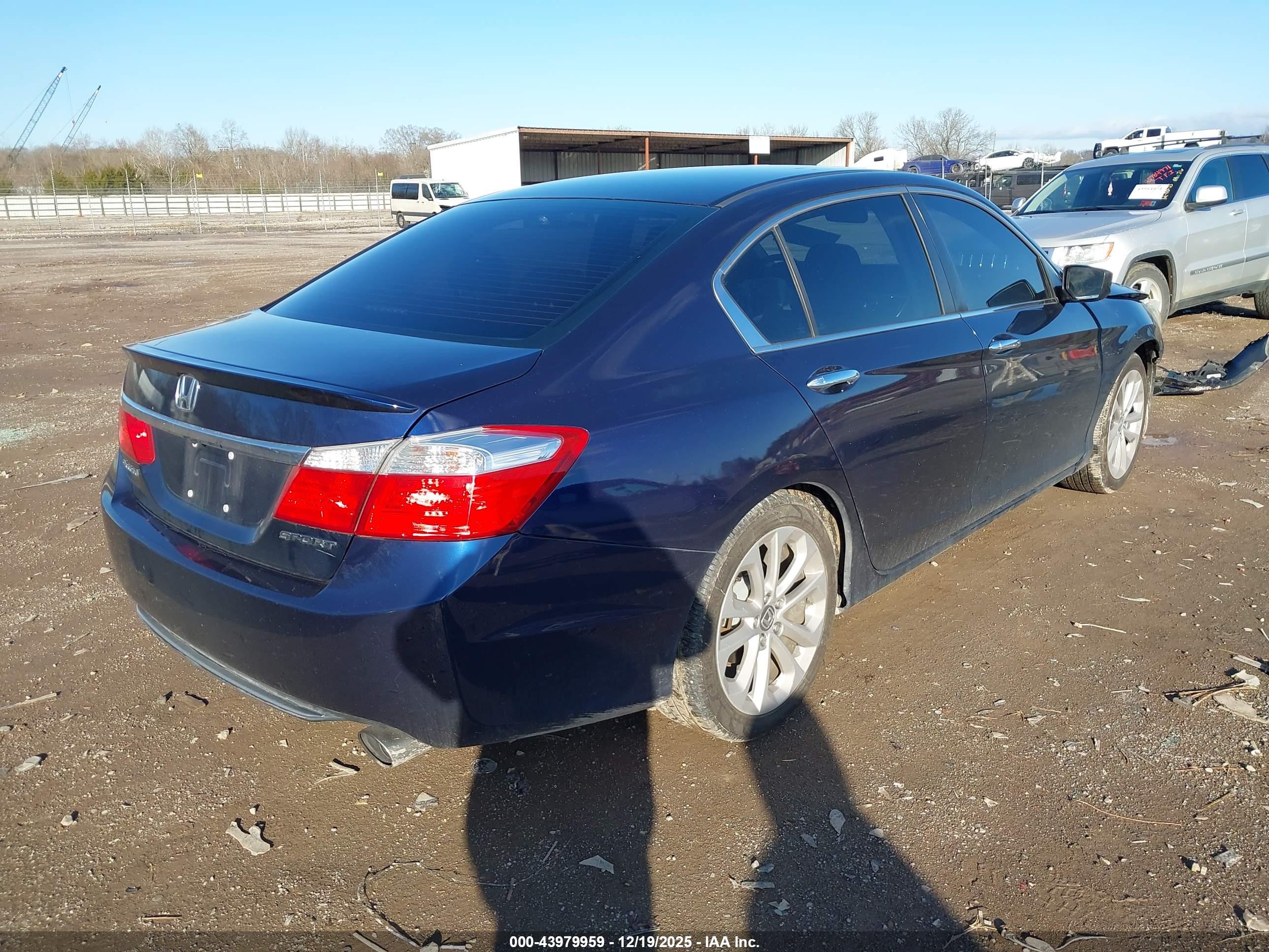 HONDA ACCORD image 4