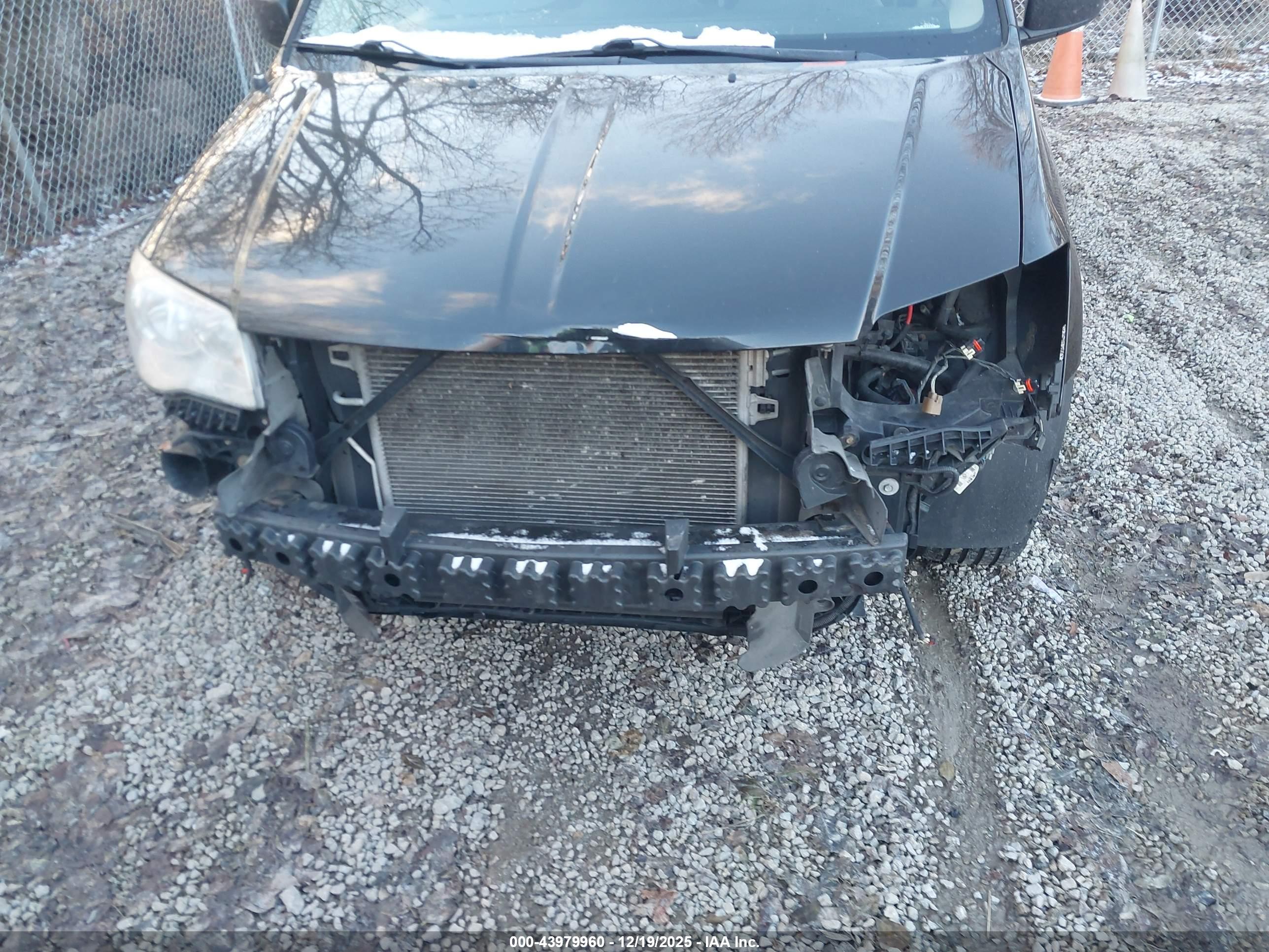 CHRYSLER TOWN image 6