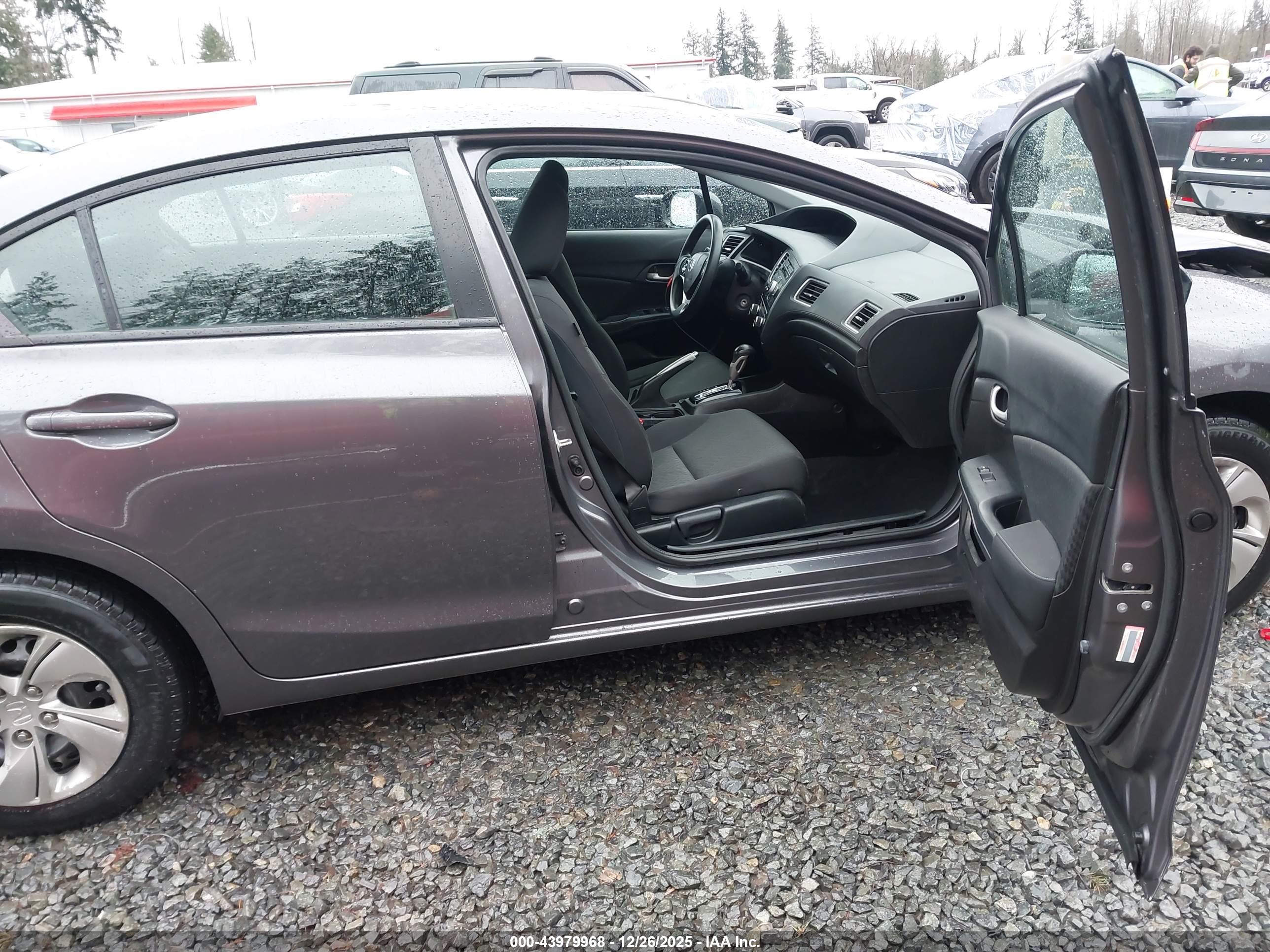 HONDA CIVIC image 5