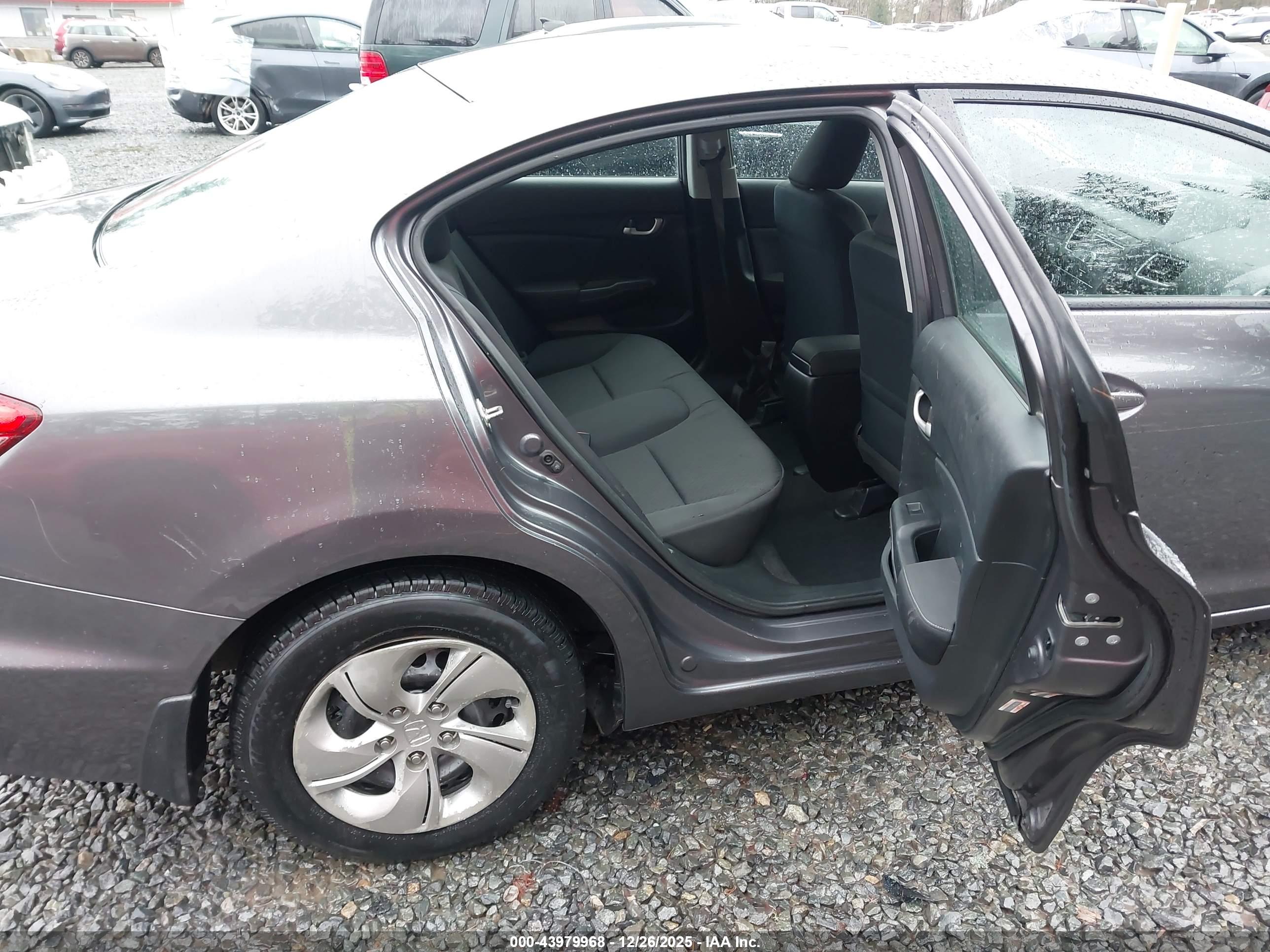 HONDA CIVIC image 8