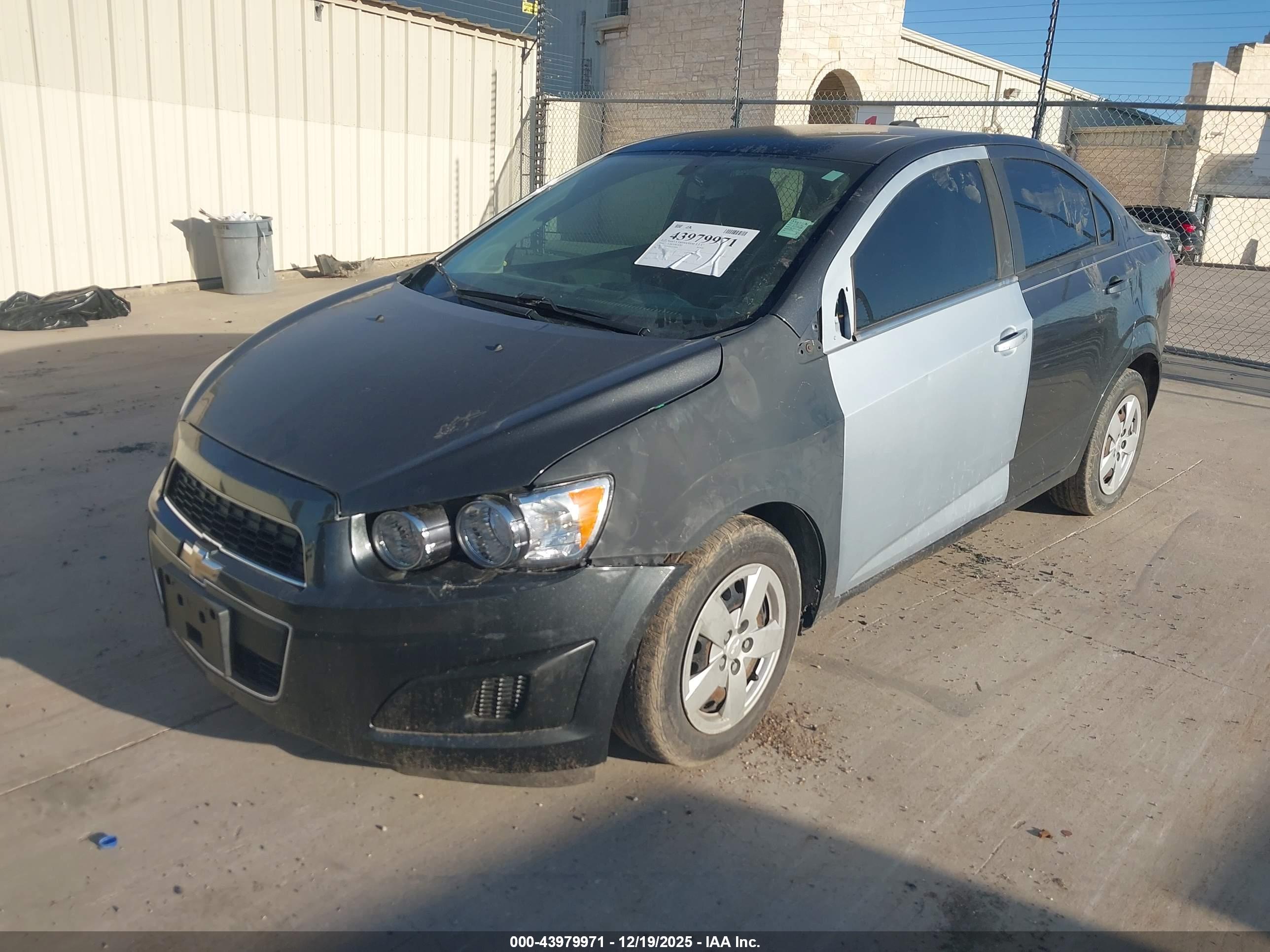 CHEVROLET SONIC image 2