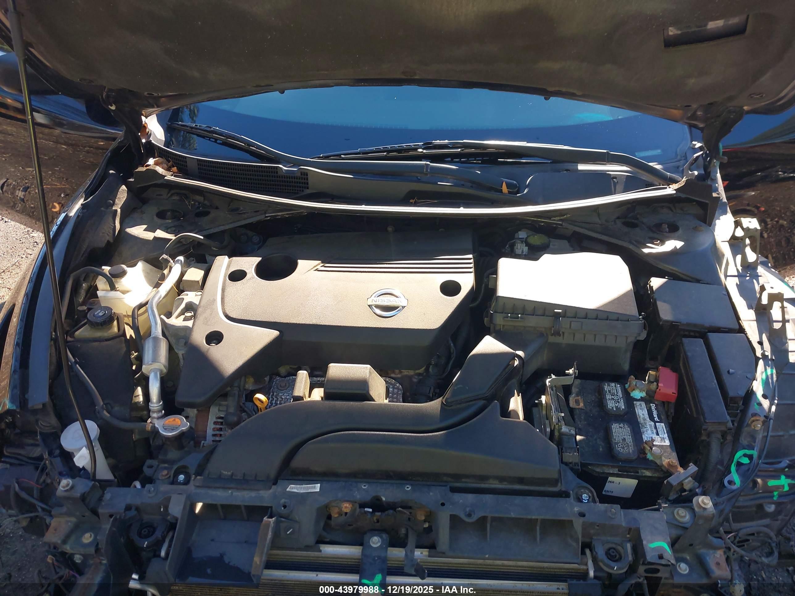 NISSAN ALTIMA image 10