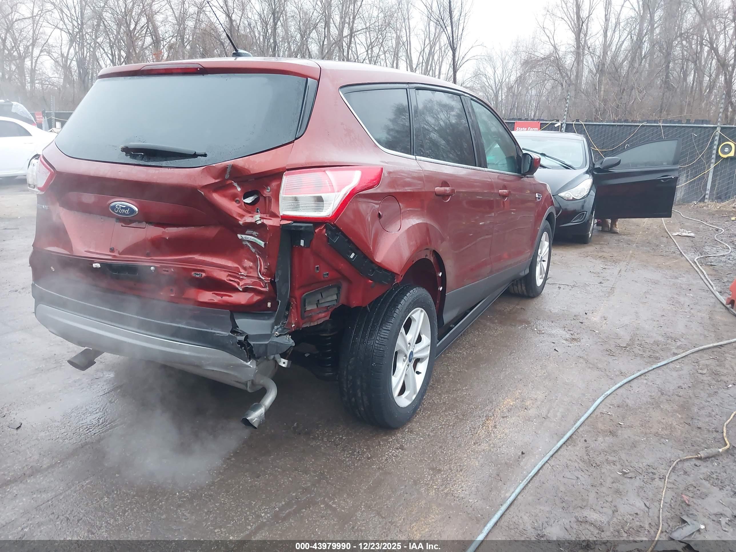 FORD ESCAPE image 4