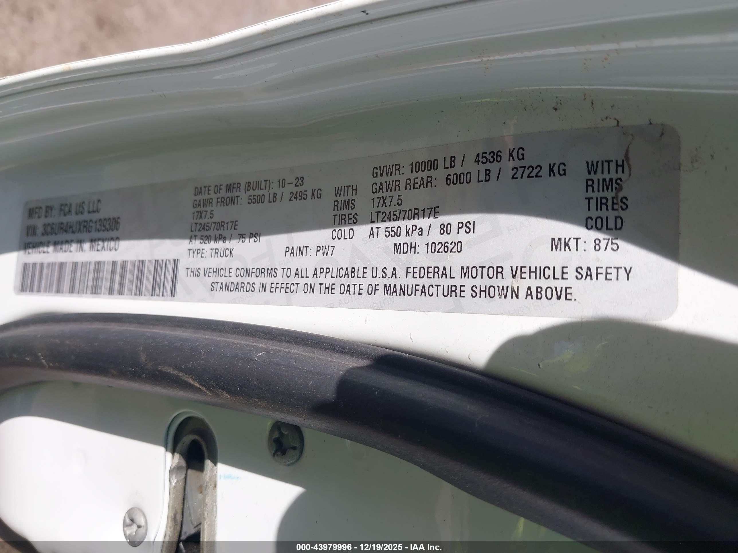 RAM 2500 image 9