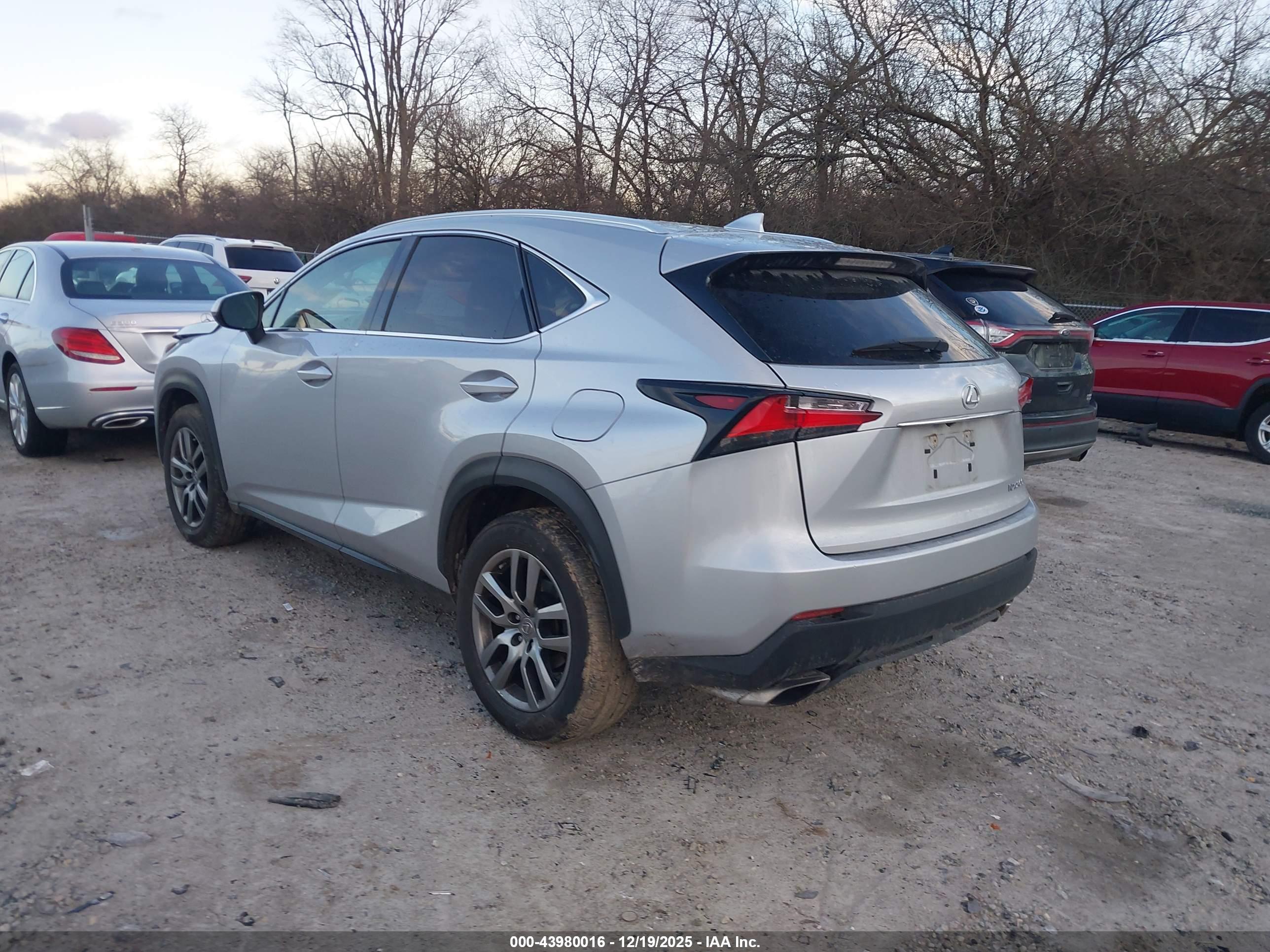 LEXUS NX image 3